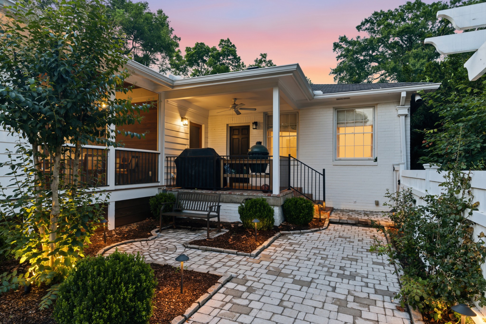2709 Tyne Blvd