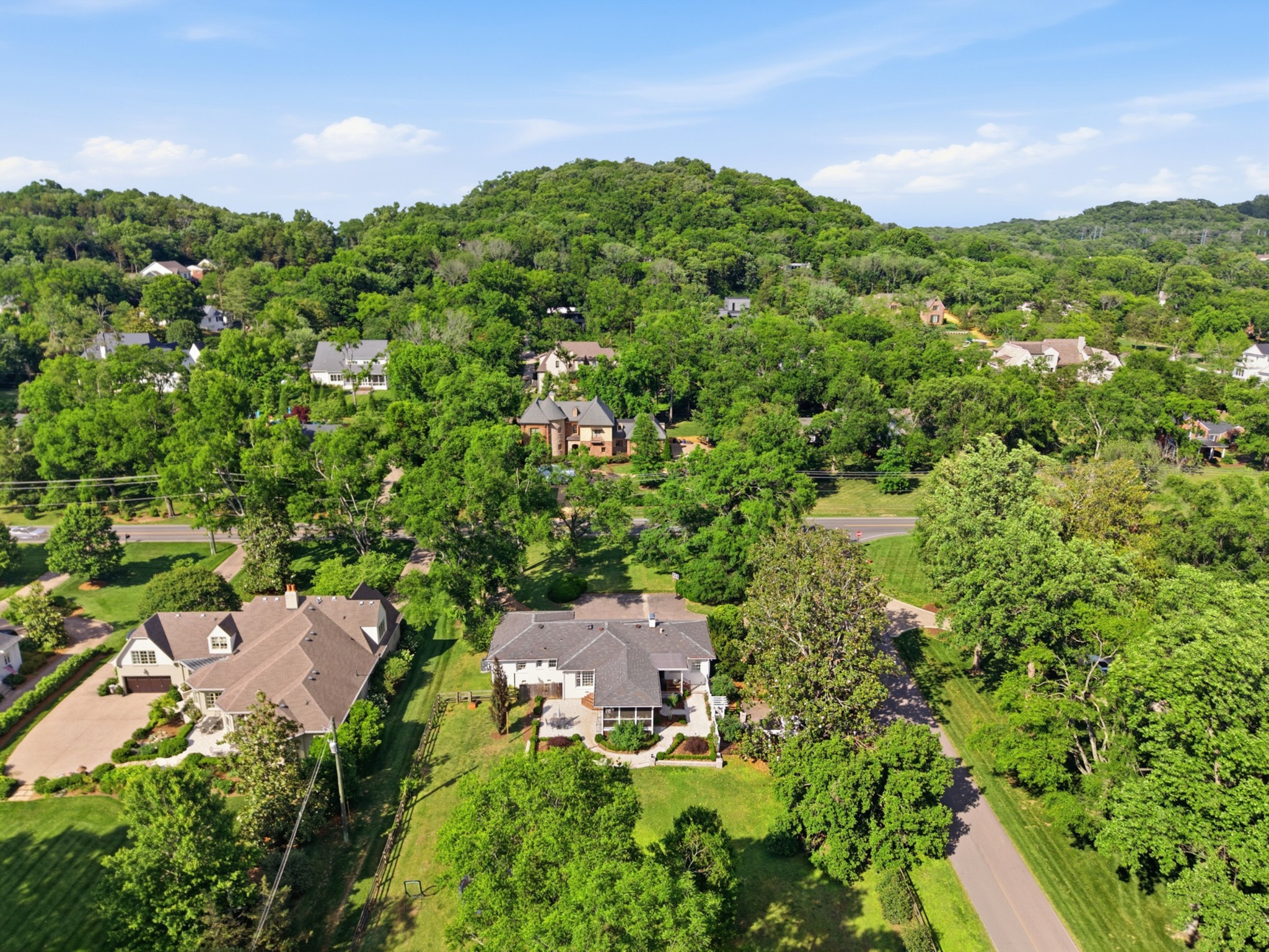 2709 Tyne Blvd