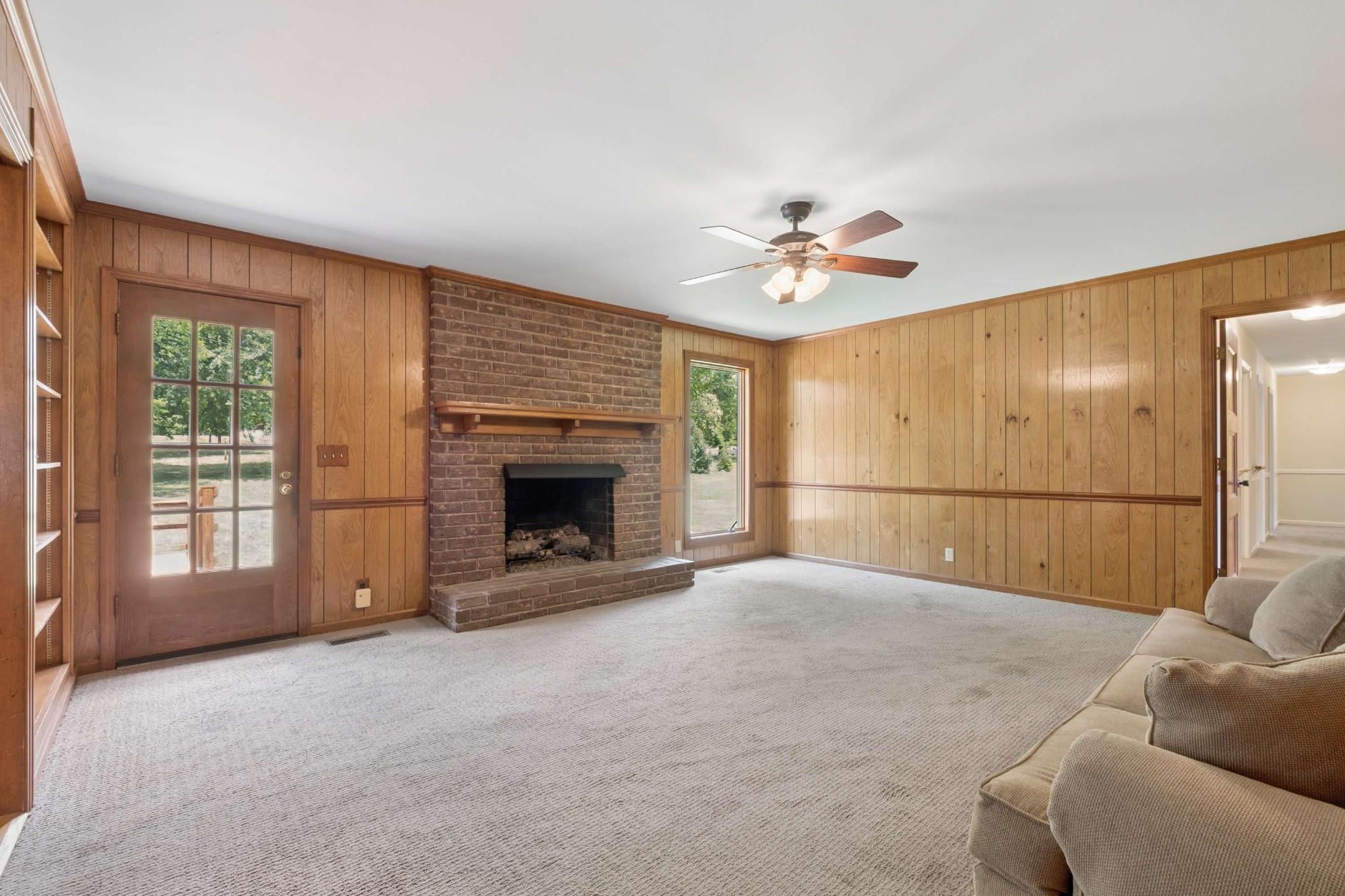 312 River Oaks Rd