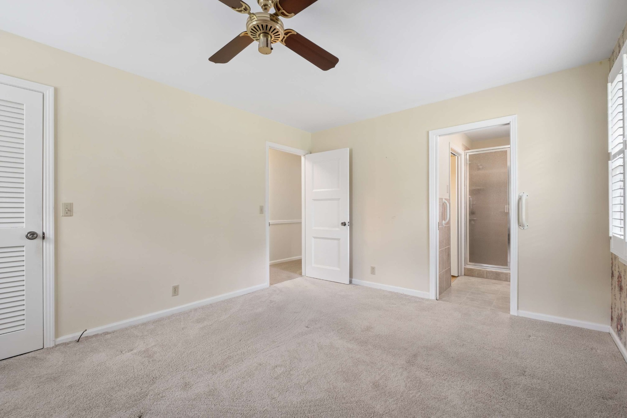 312 River Oaks Rd