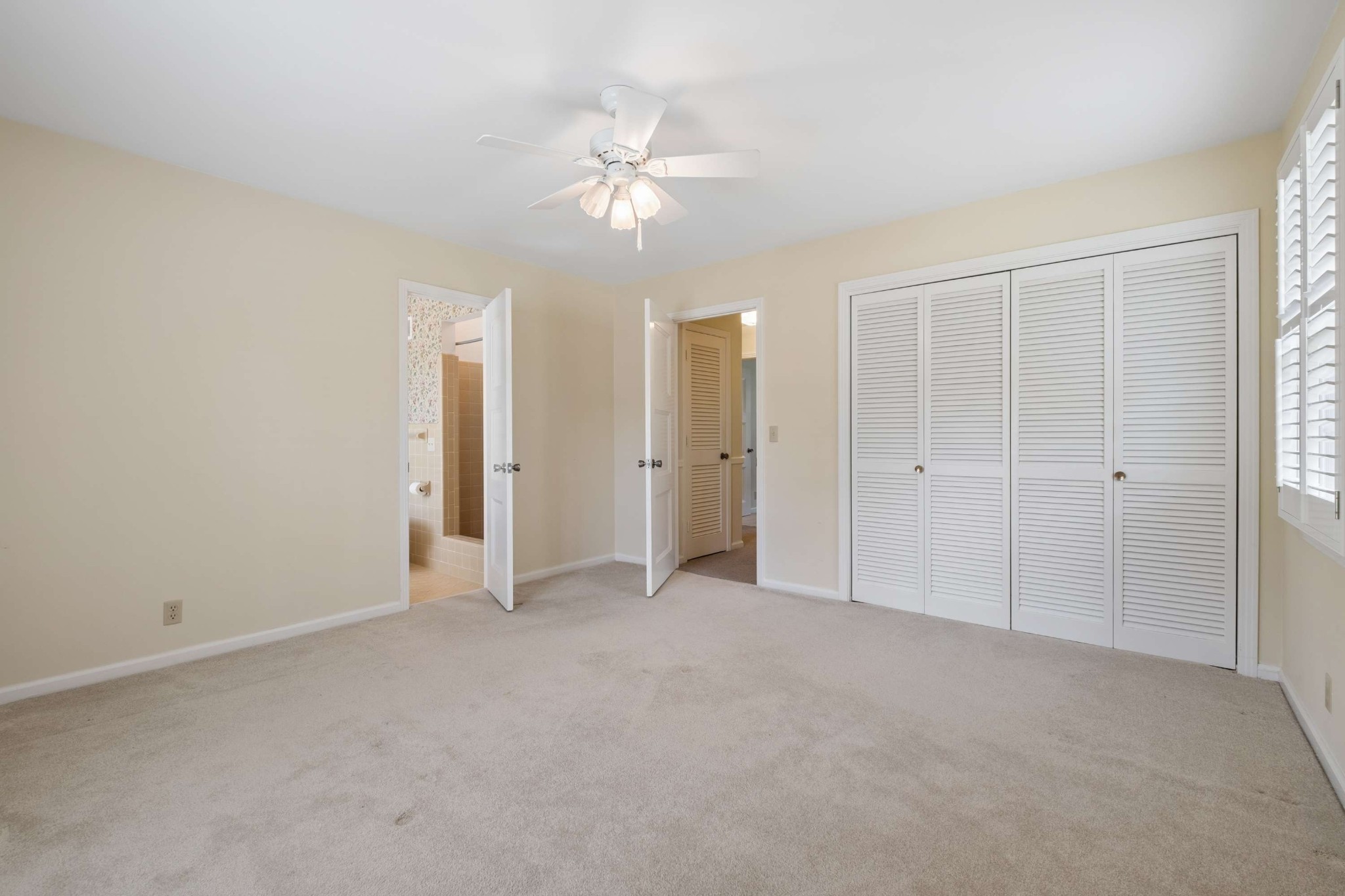 312 River Oaks Rd