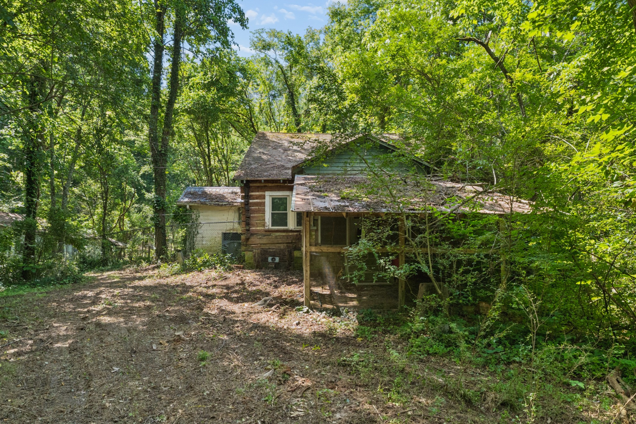 8797 Highway 100