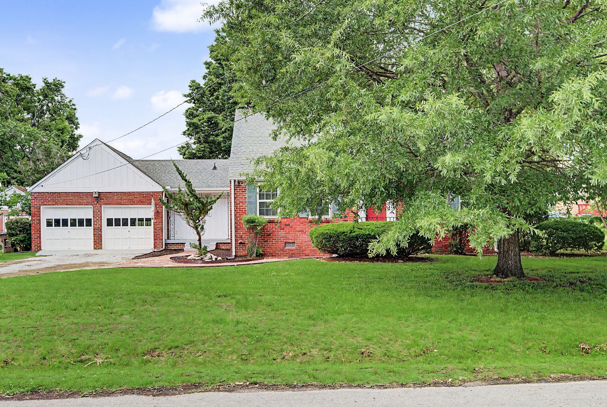 2840 Blue Brick Dr