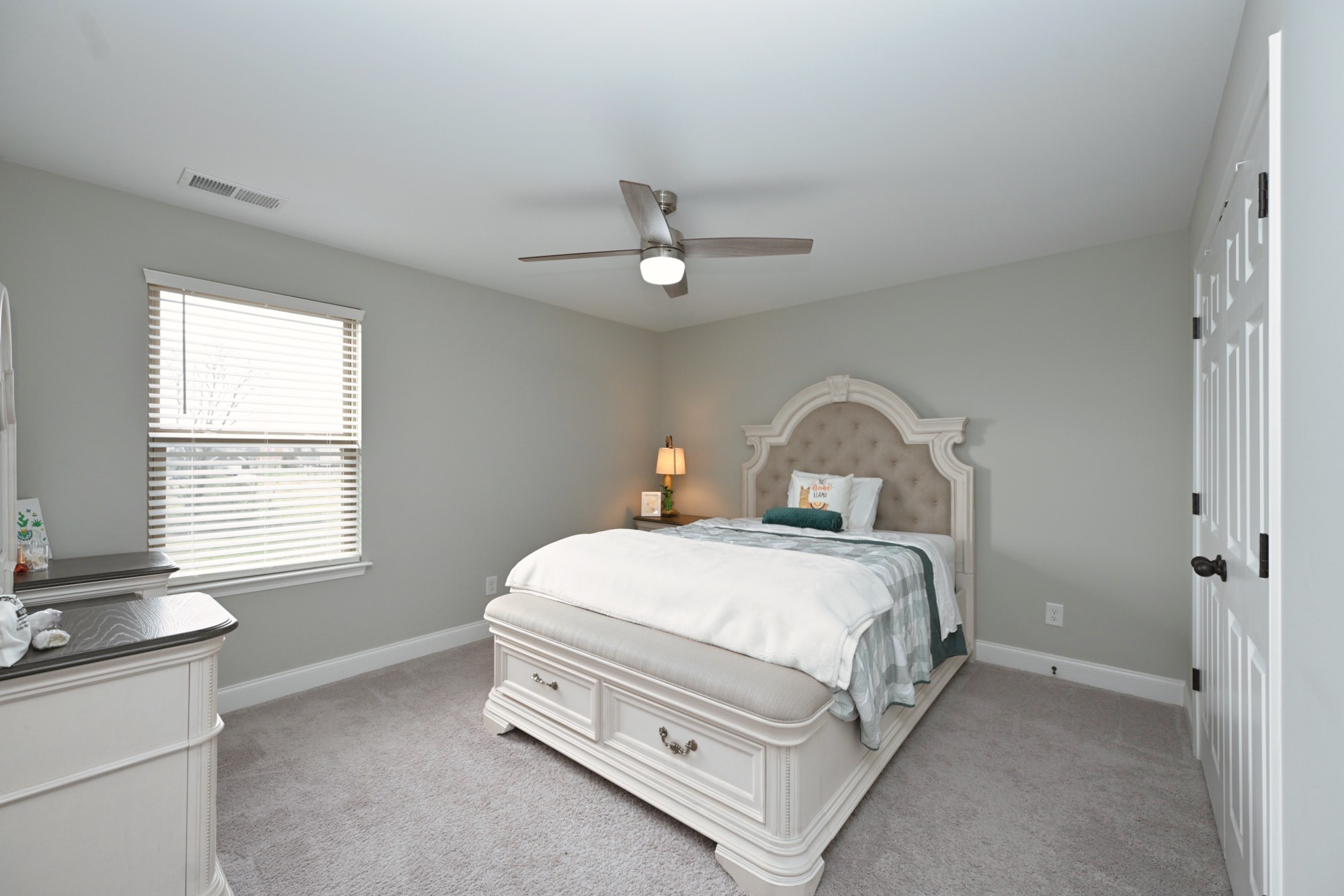 2939 Stewart Campbell Pt