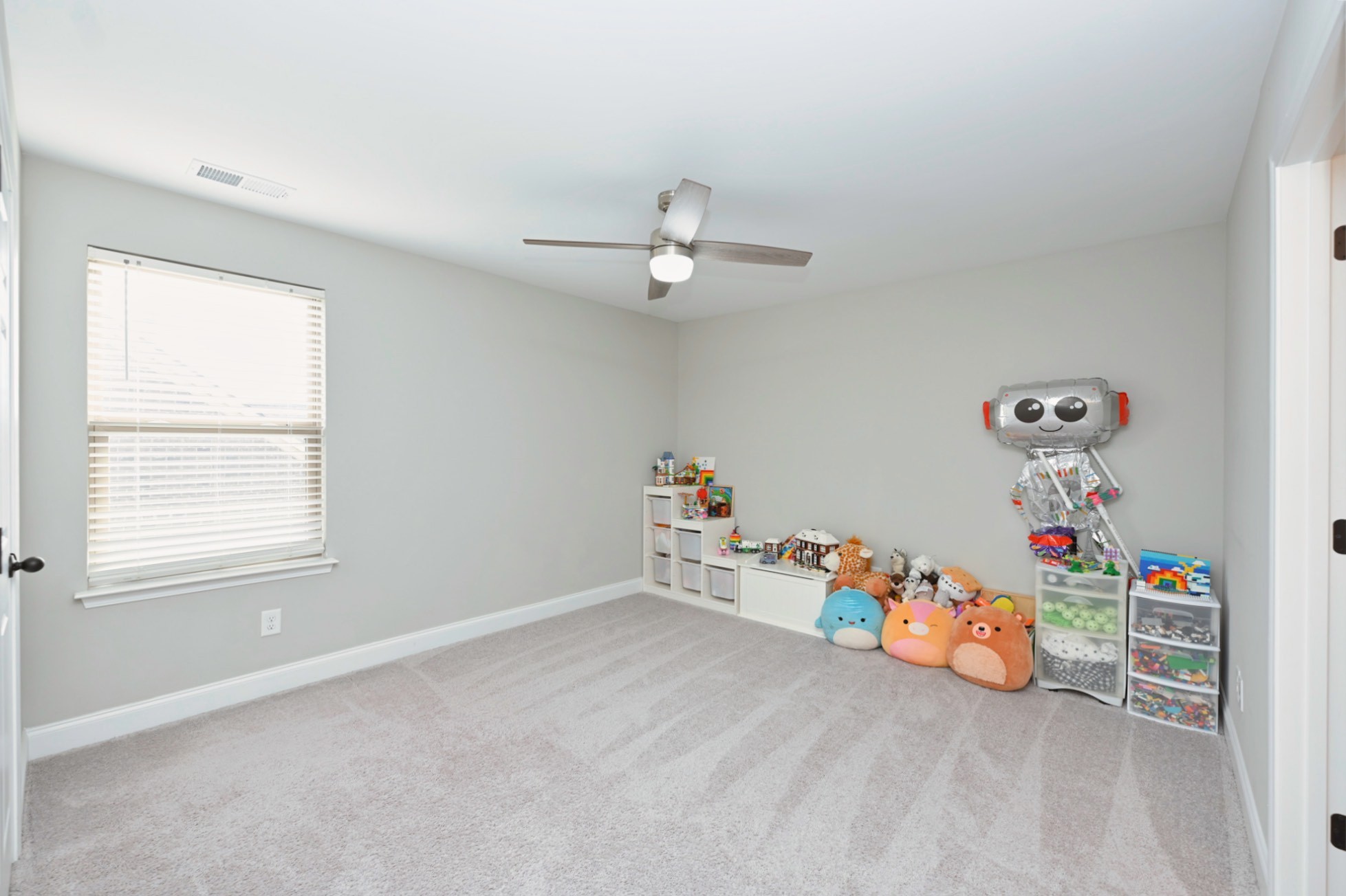 2939 Stewart Campbell Pt