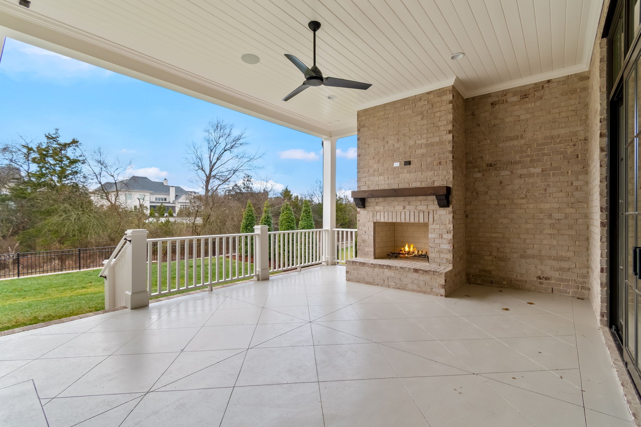 1733 Briarmont Pl