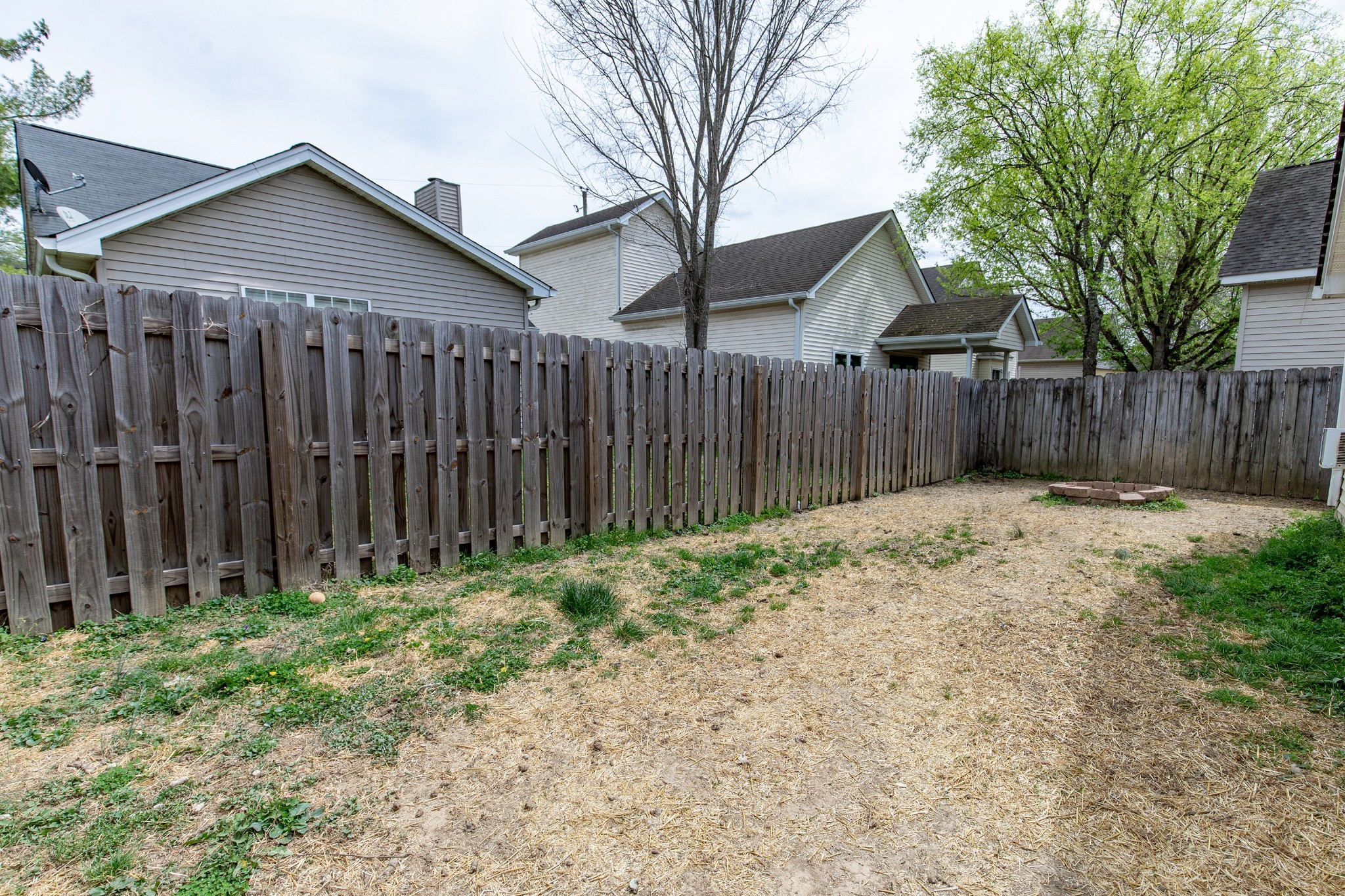 2009 Valley Dr