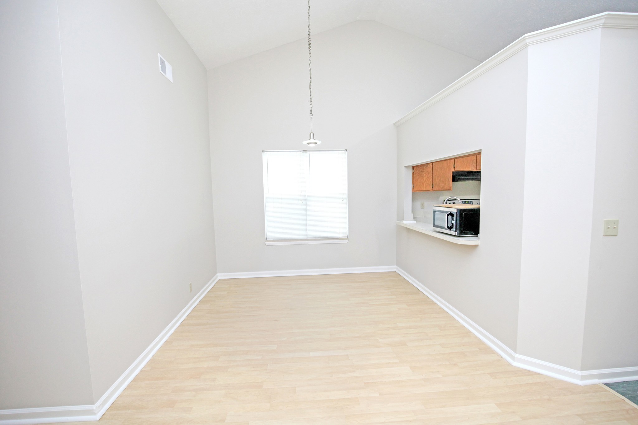 2009 Valley Dr