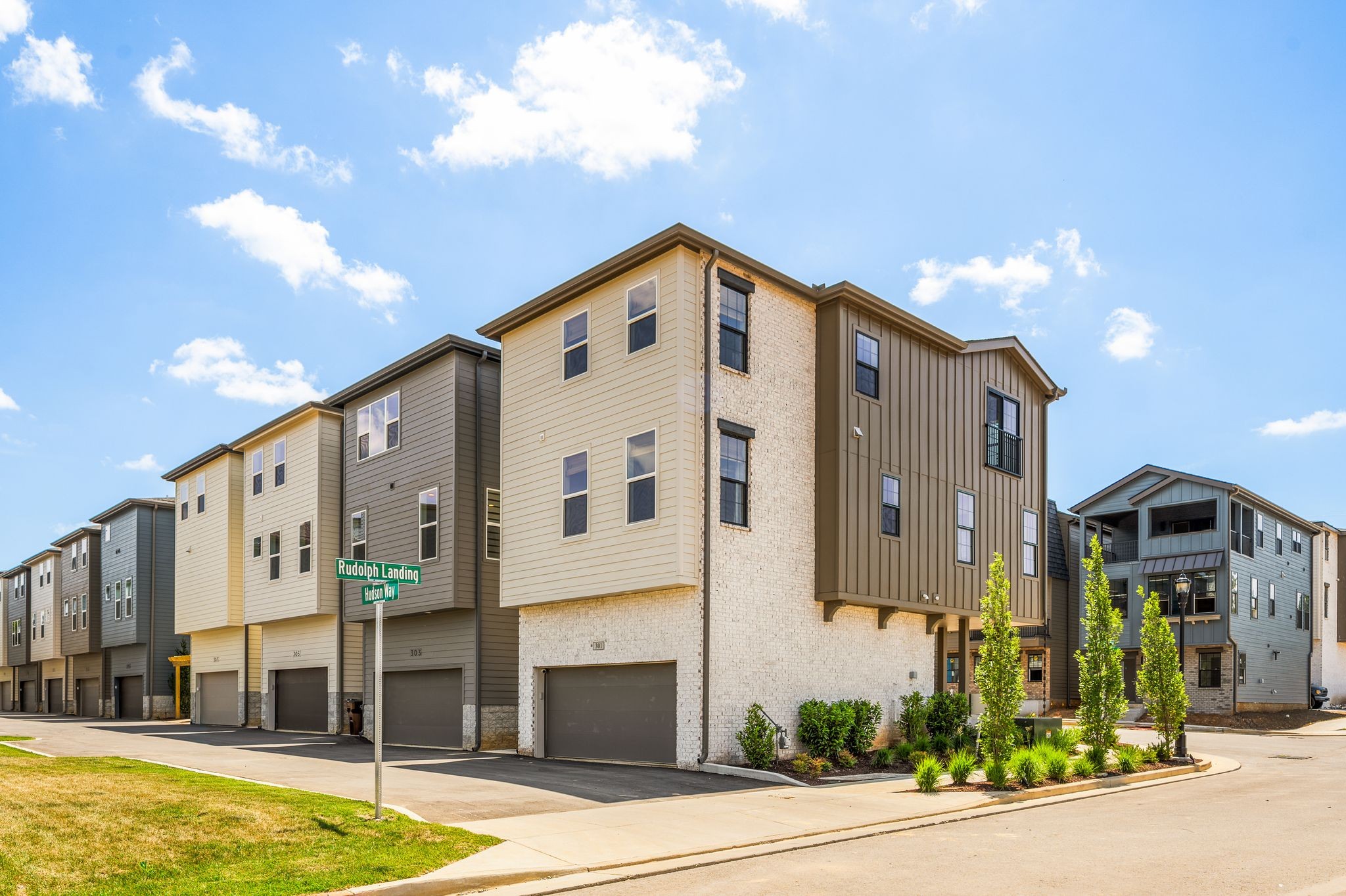 323 Edith Cir