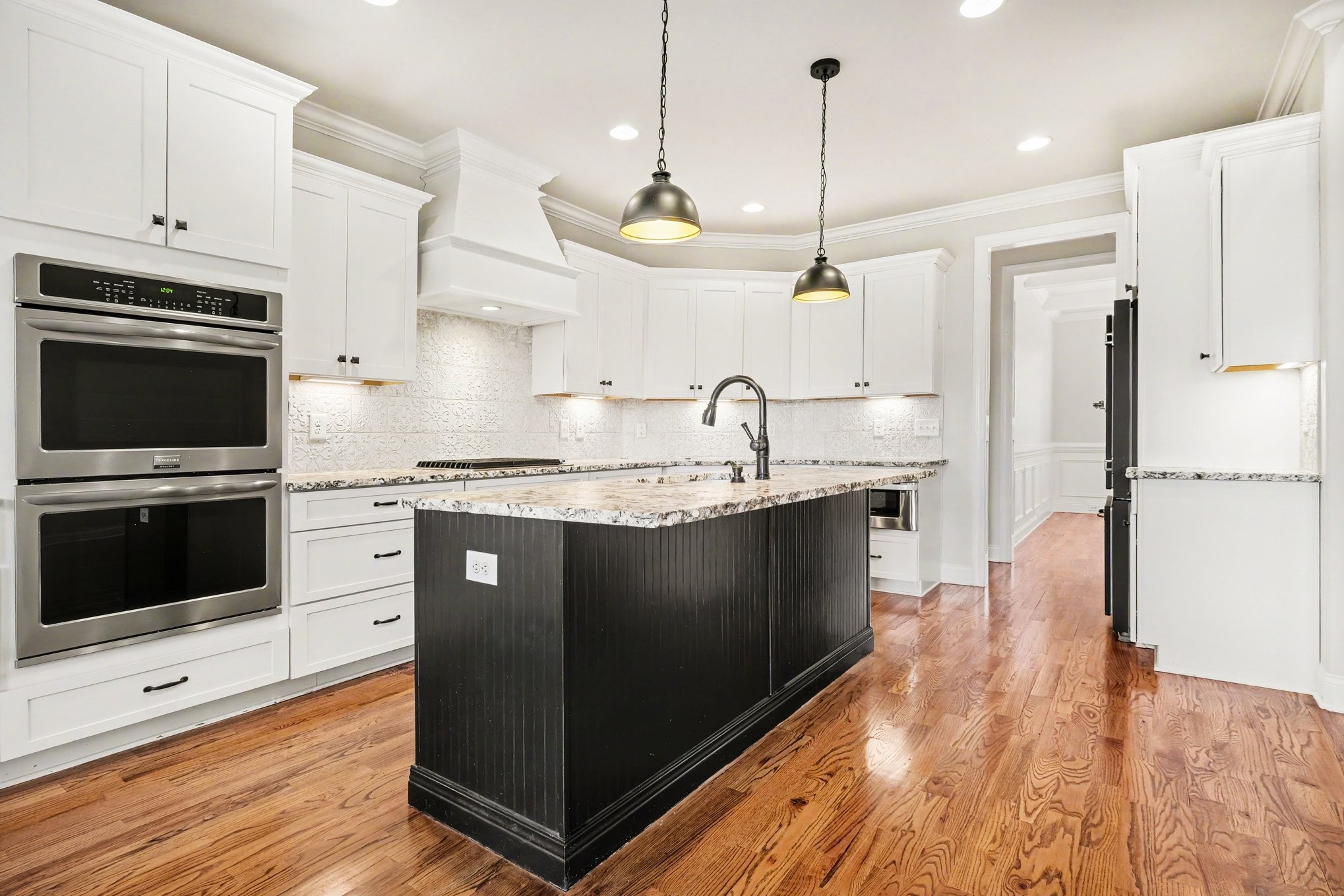 2972 Stewart Campbell Pt