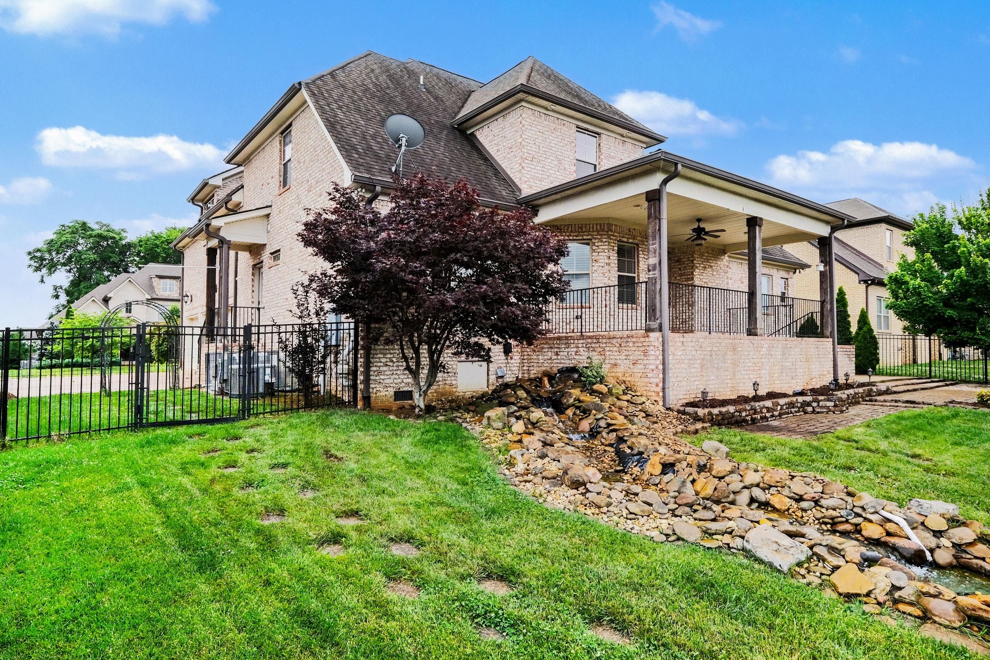 2972 Stewart Campbell Pt