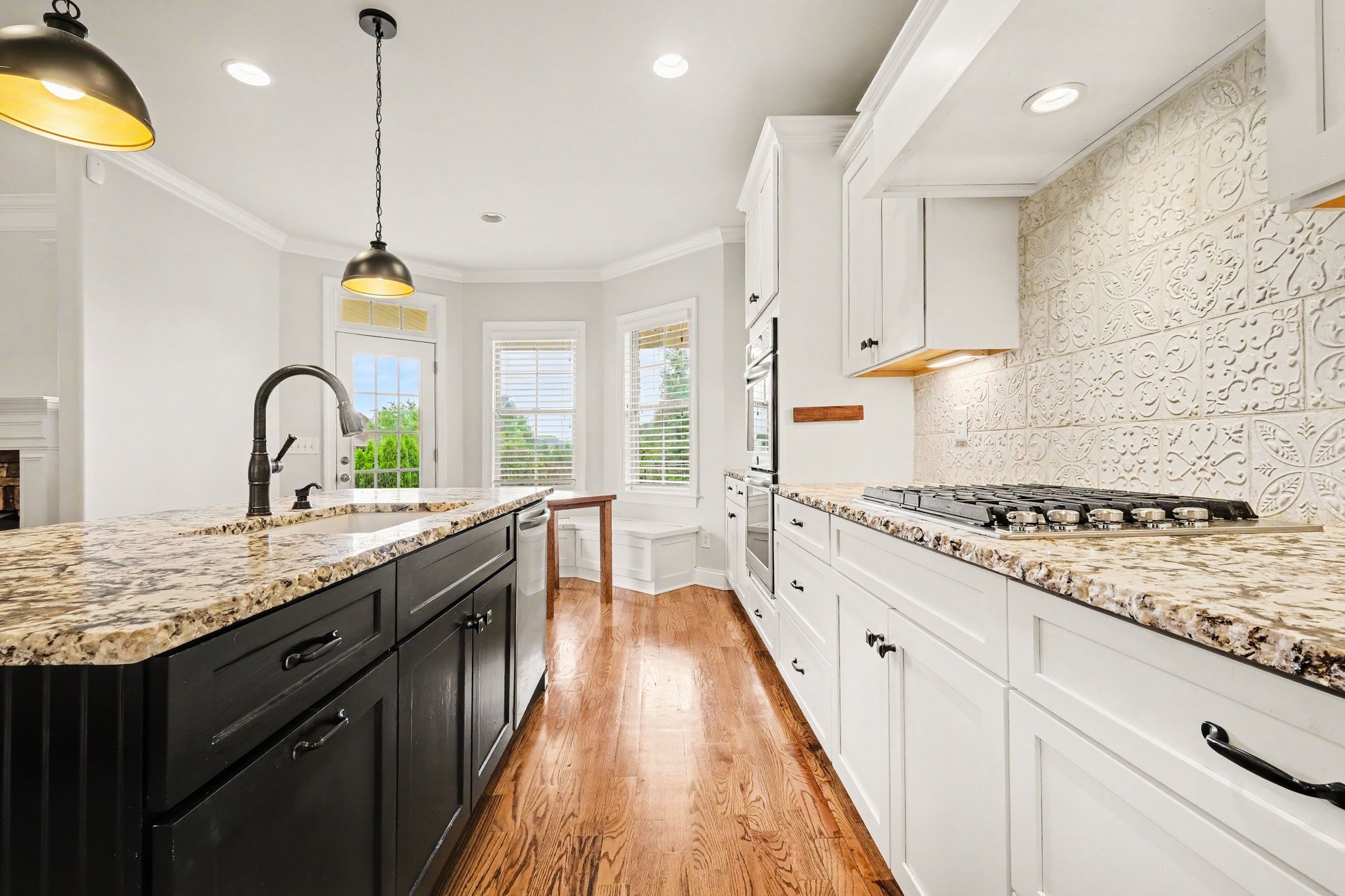 2972 Stewart Campbell Pt