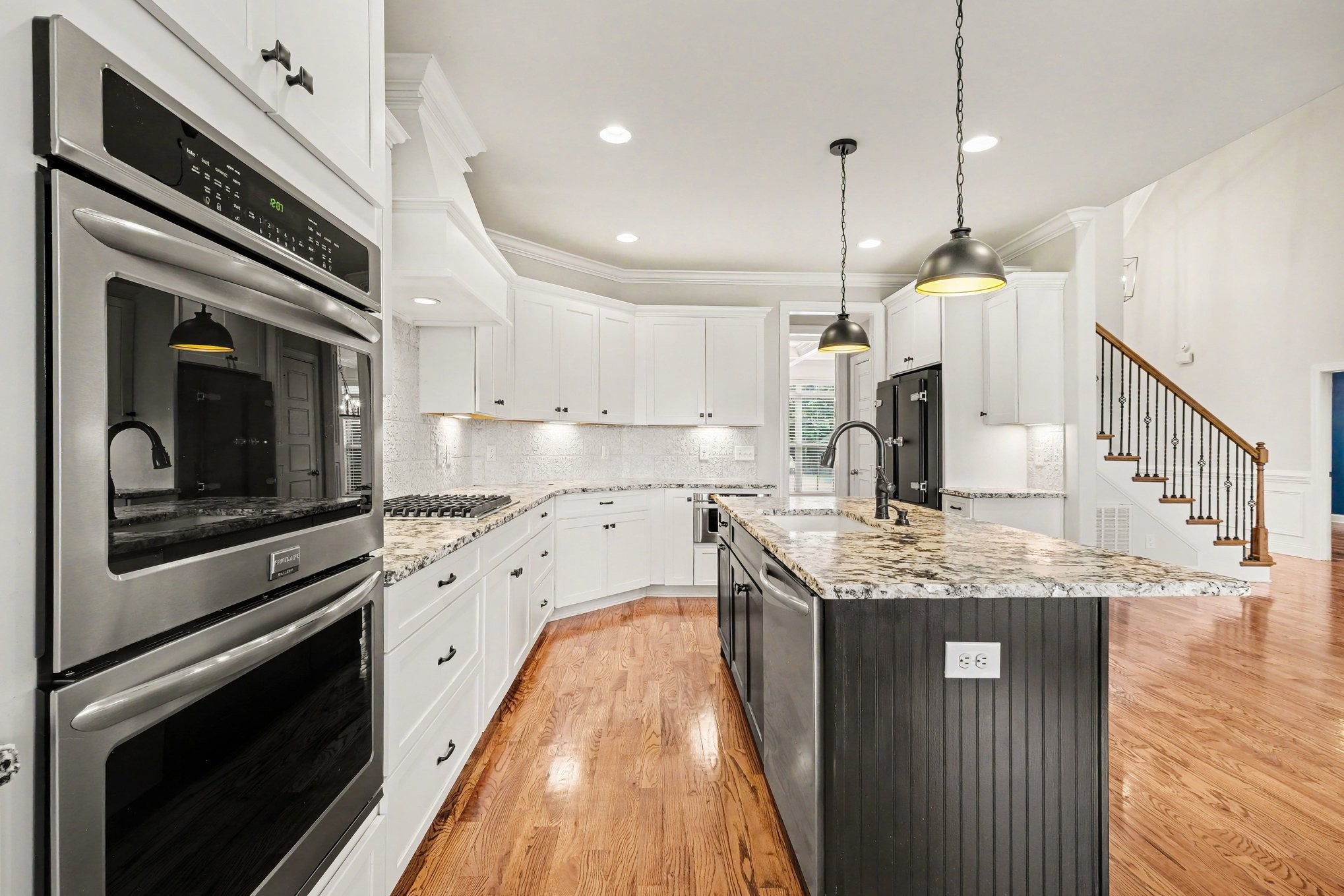 2972 Stewart Campbell Pt