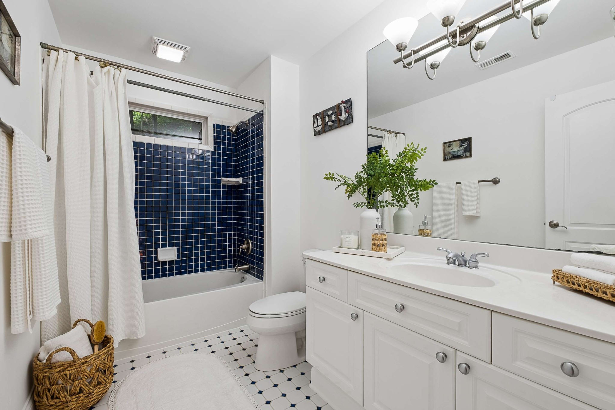 2580 Devon Valley Dr