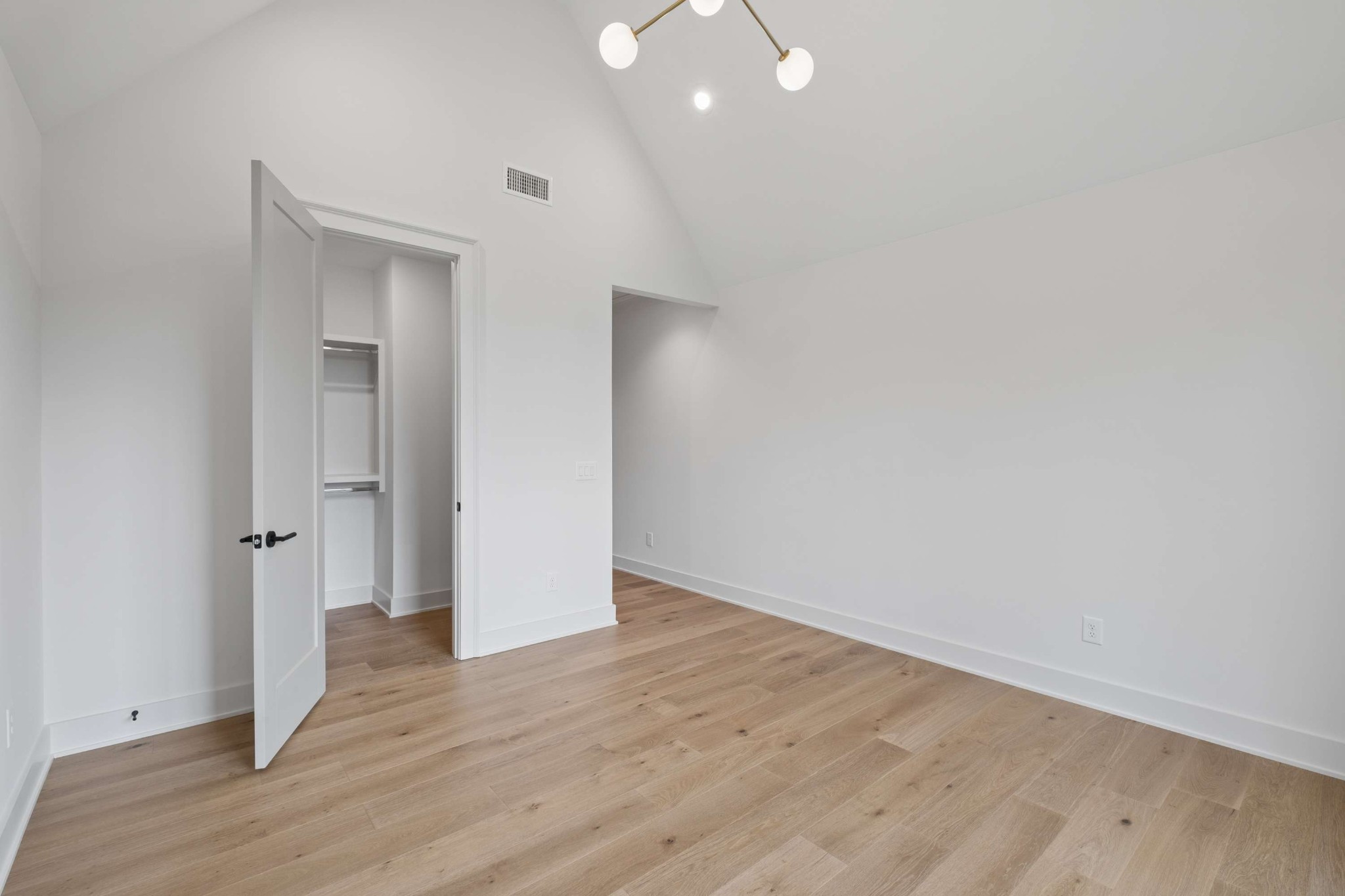 4123 Skyline Dr