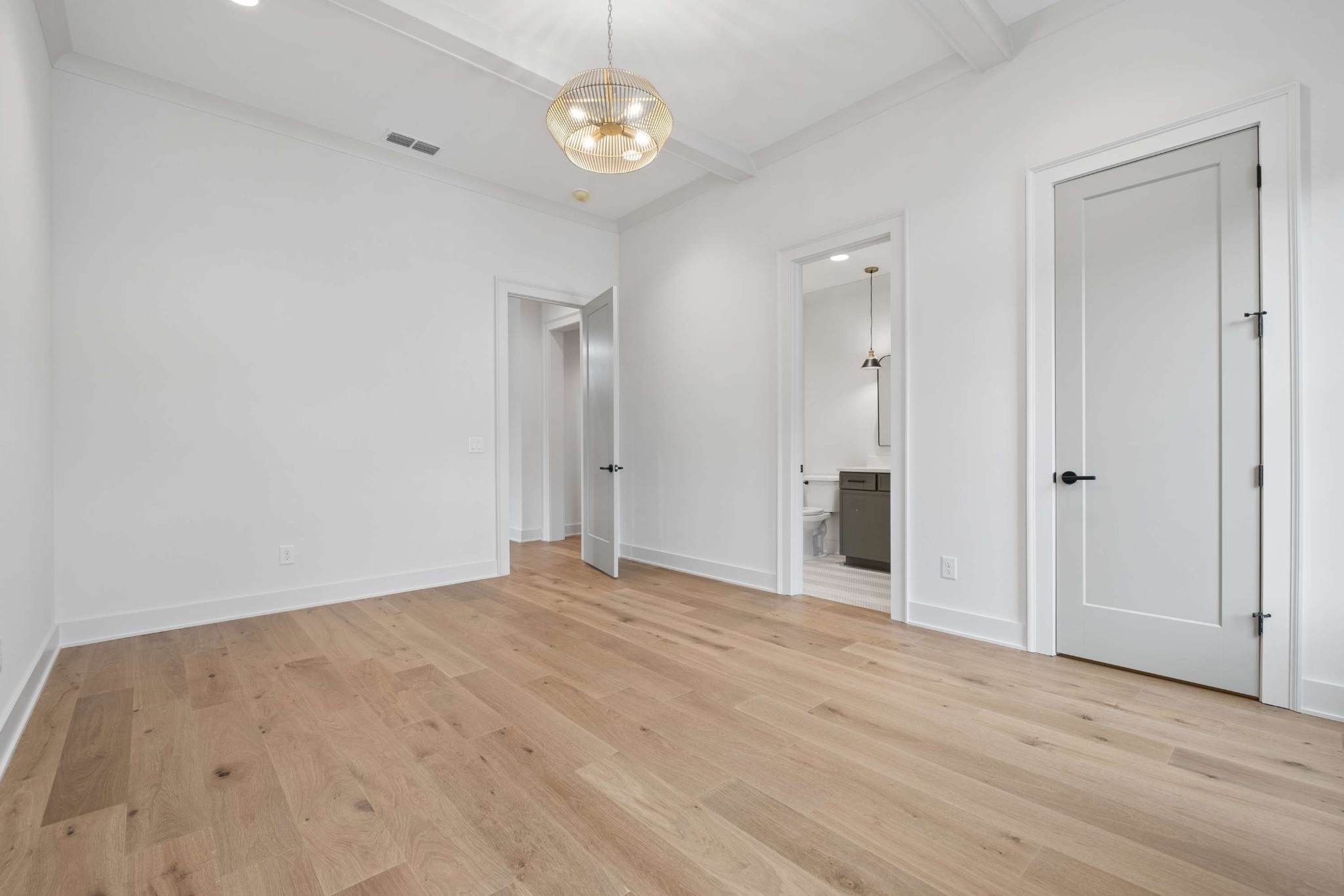 4123 Skyline Dr