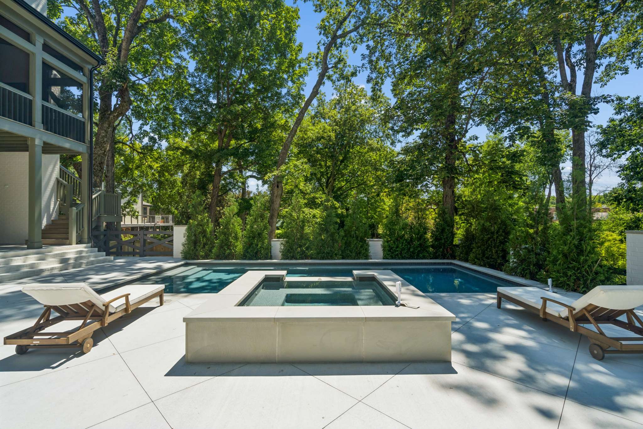 4123 Skyline Dr