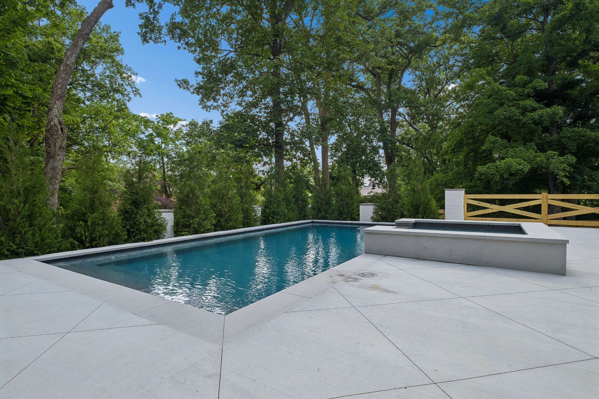 4123 Skyline Dr