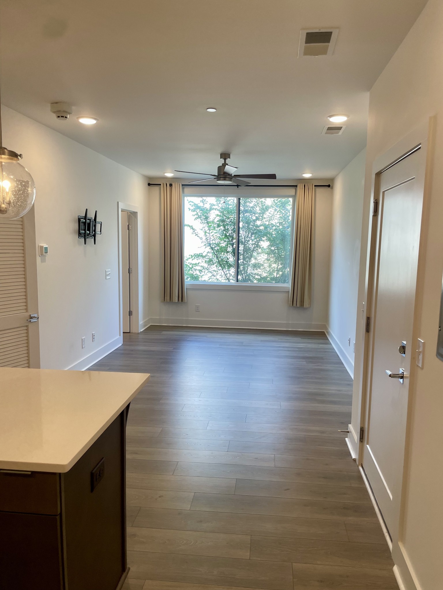 1613 Marshall Hollow Dr Unit: 203