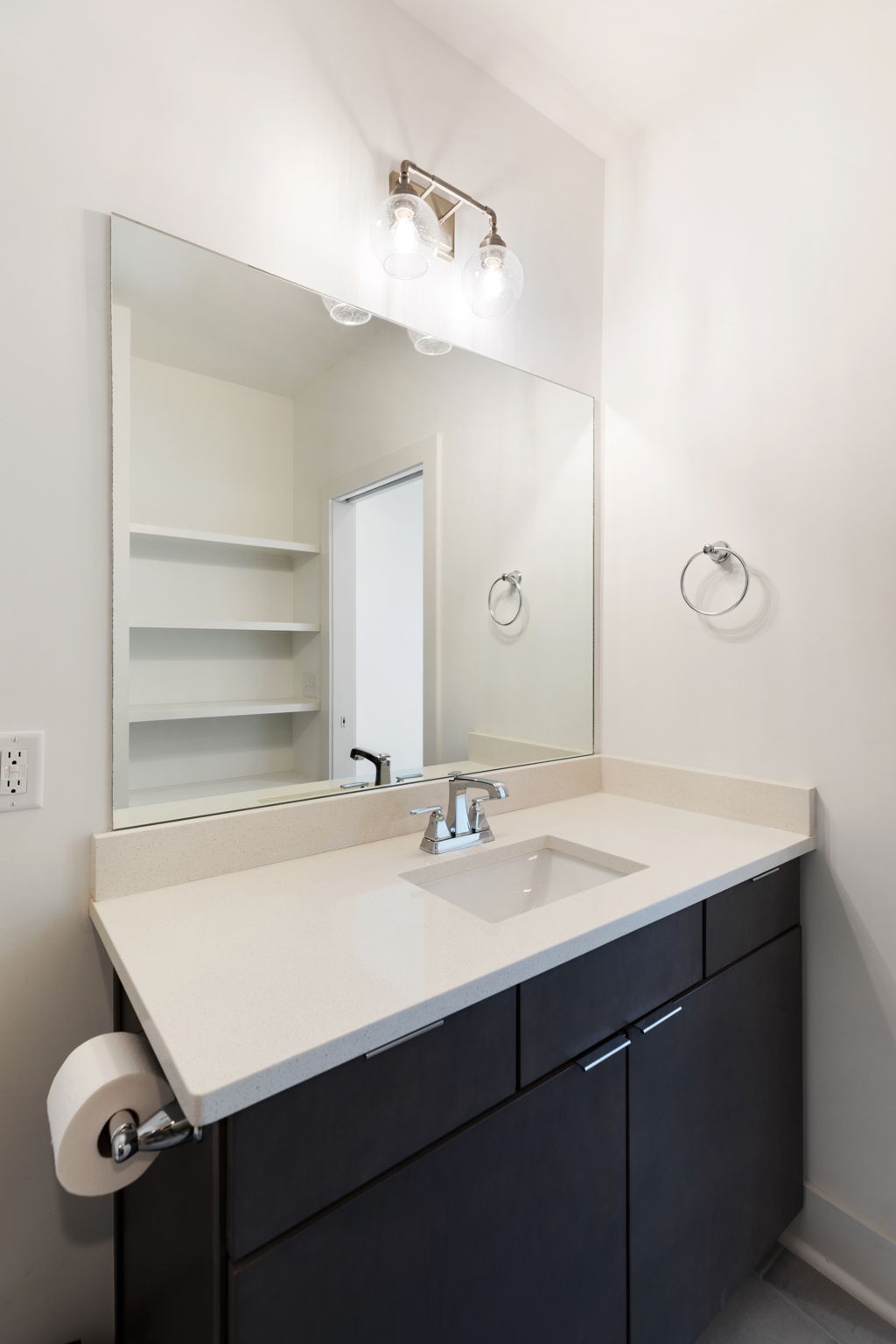 1613 Marshall Hollow Dr Unit: 203