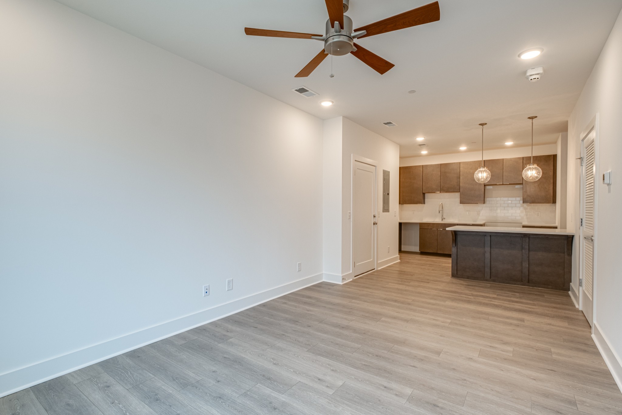 1613 Marshall Hollow Dr Unit: 203