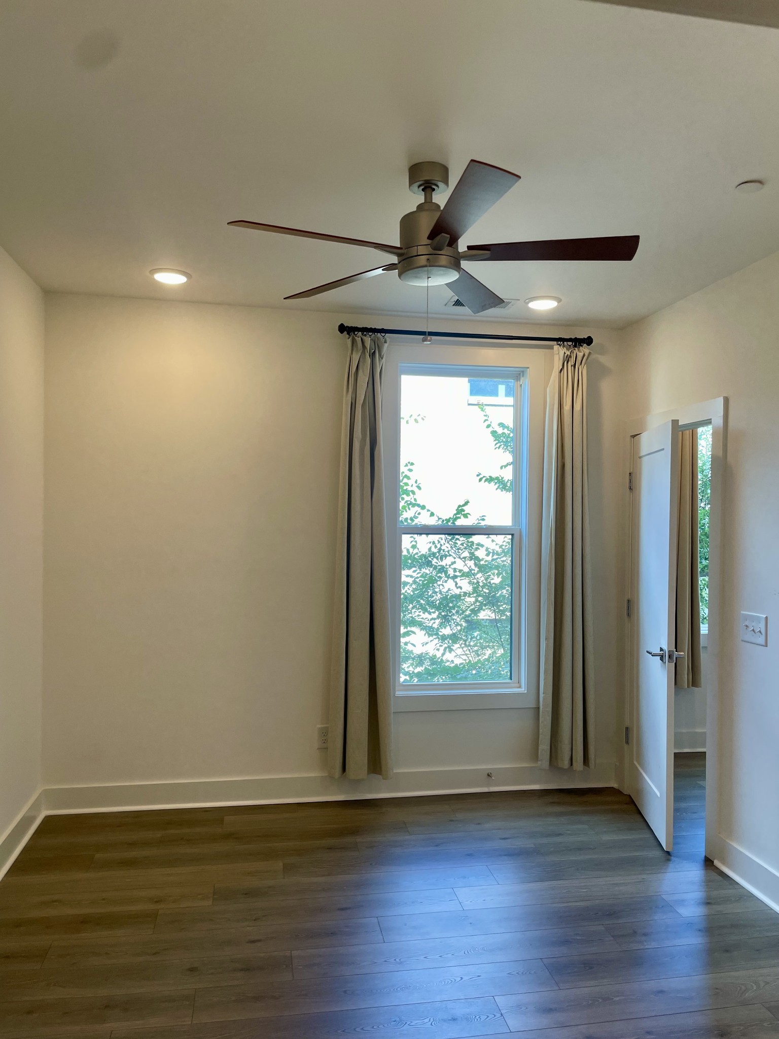 1613 Marshall Hollow Dr Unit: 203