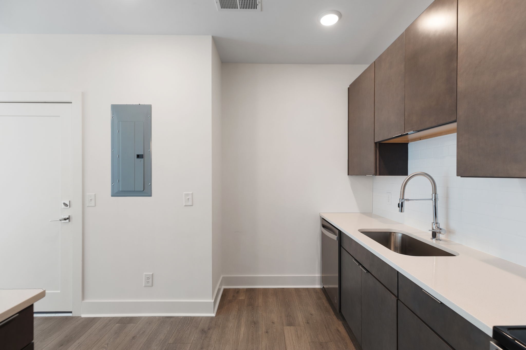 1613 Marshall Hollow Dr Unit: 203