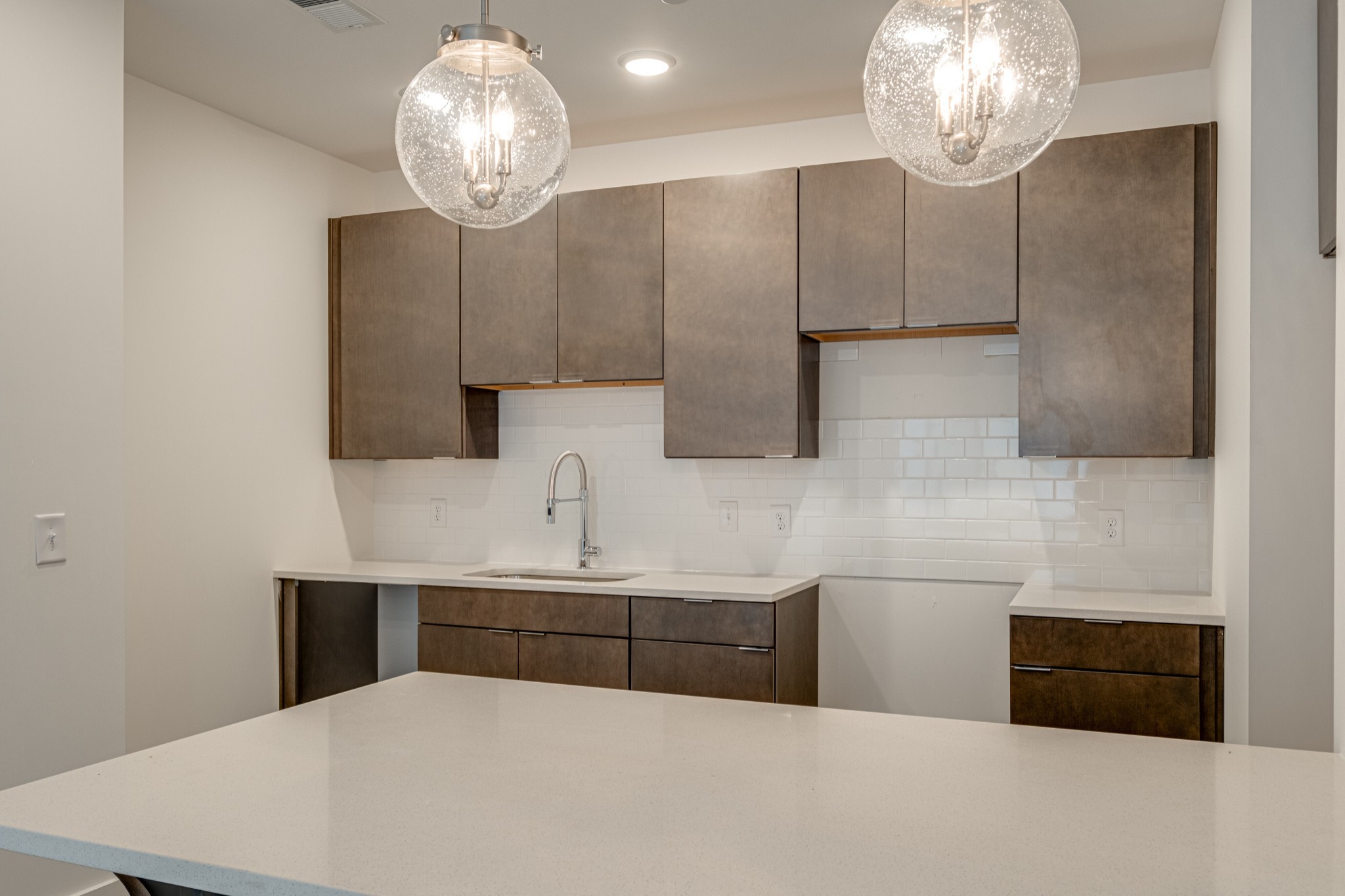 1613 Marshall Hollow Dr Unit: 203