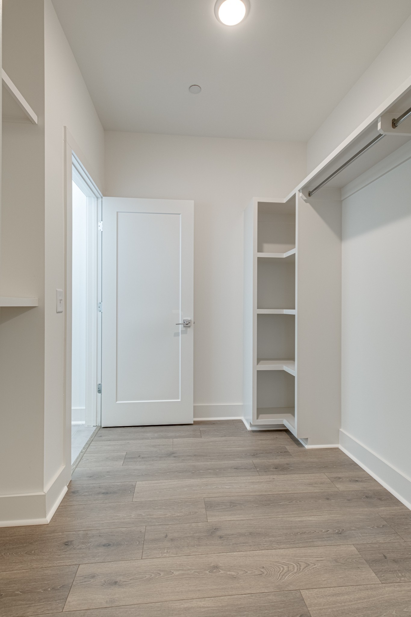 1613 Marshall Hollow Dr Unit: 203