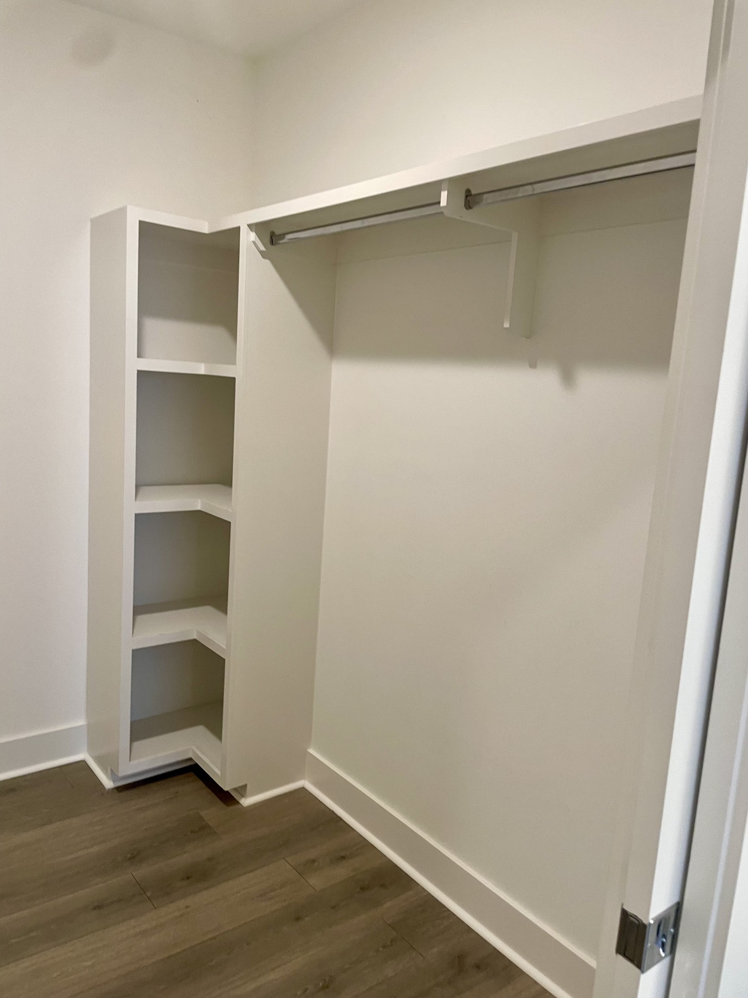 1613 Marshall Hollow Dr Unit: 203
