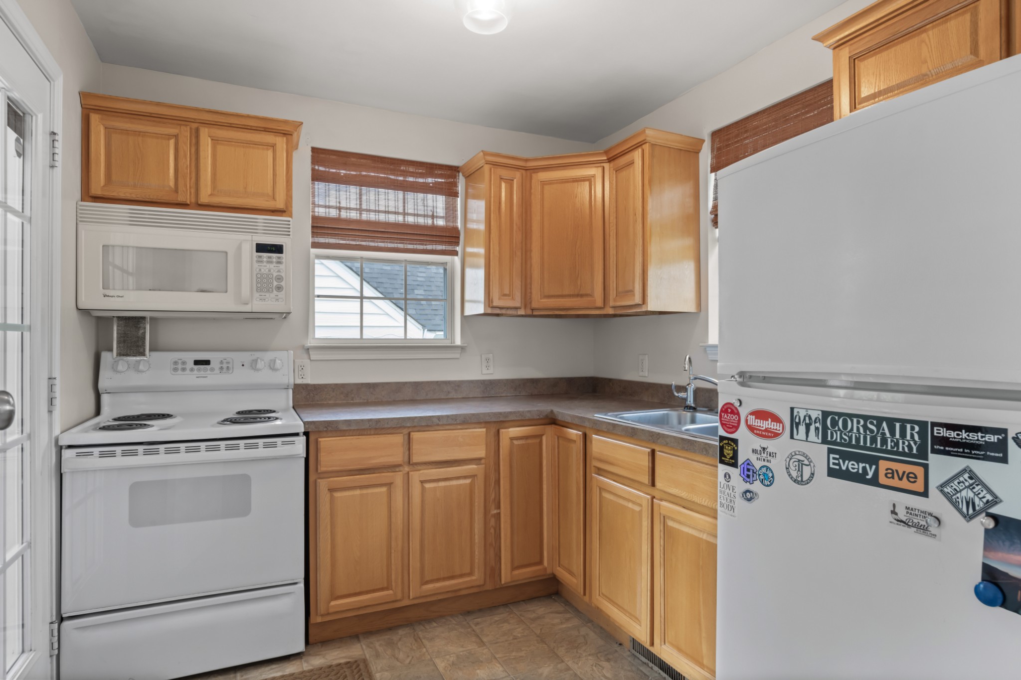 2903 Glenmeade Dr