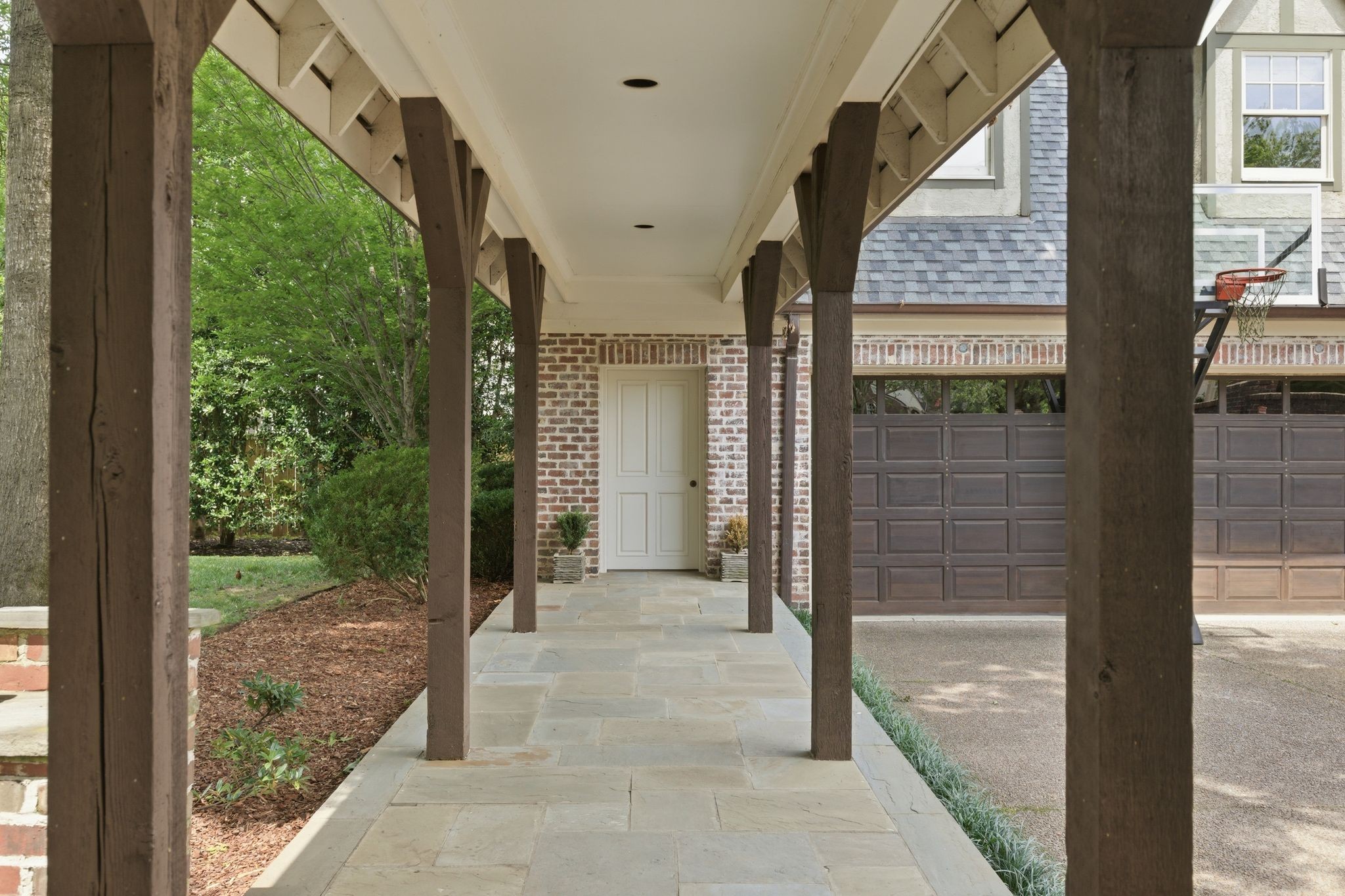 617 Westover Dr