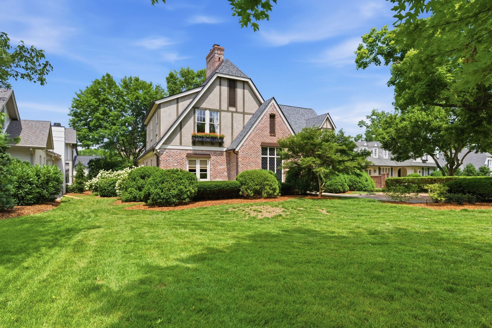 617 Westover Dr