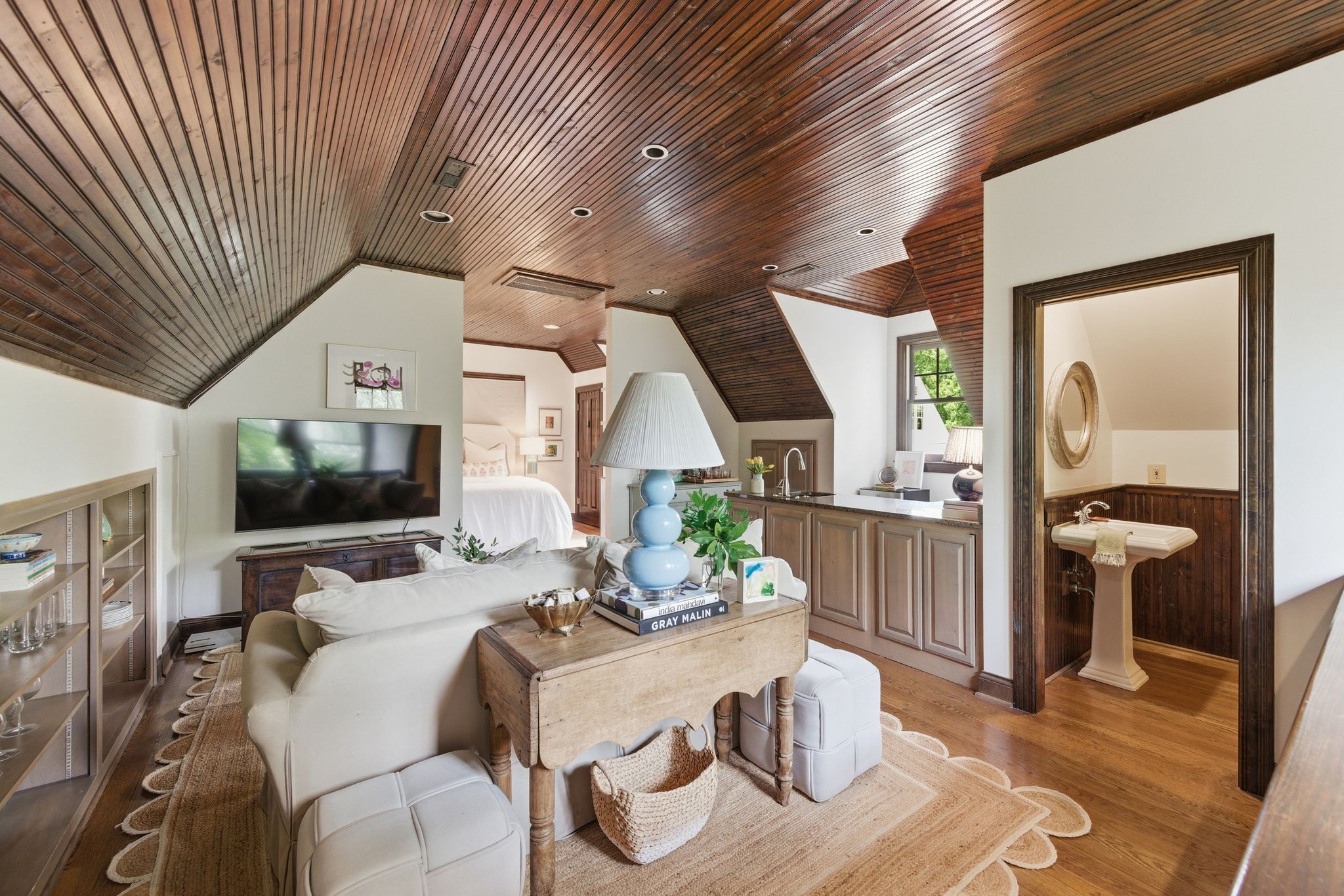 617 Westover Dr