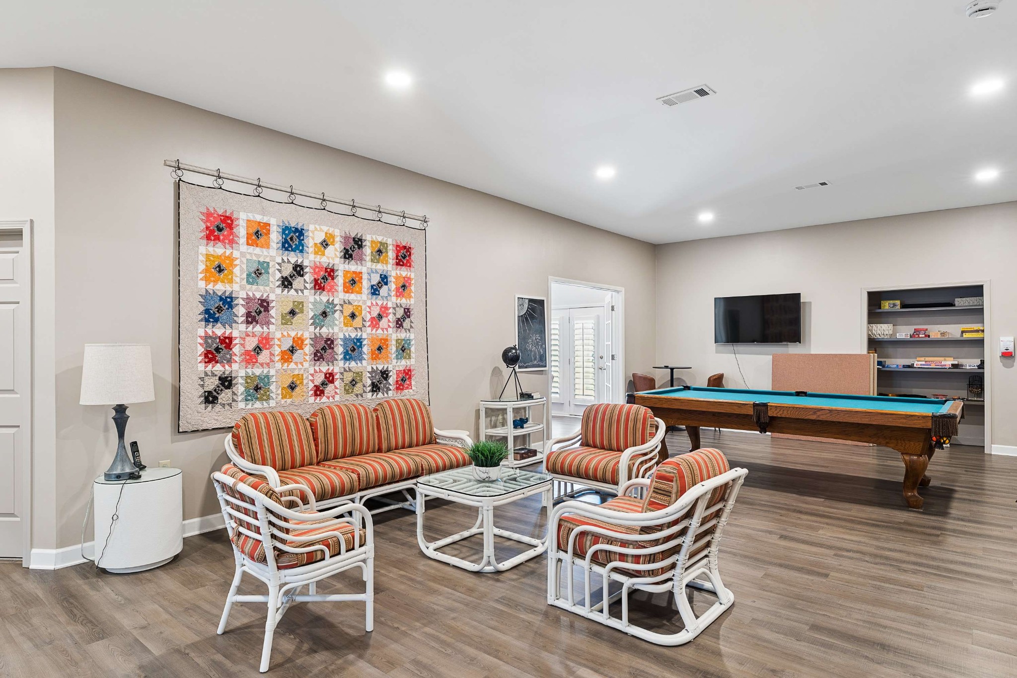 814 Marquette Dr