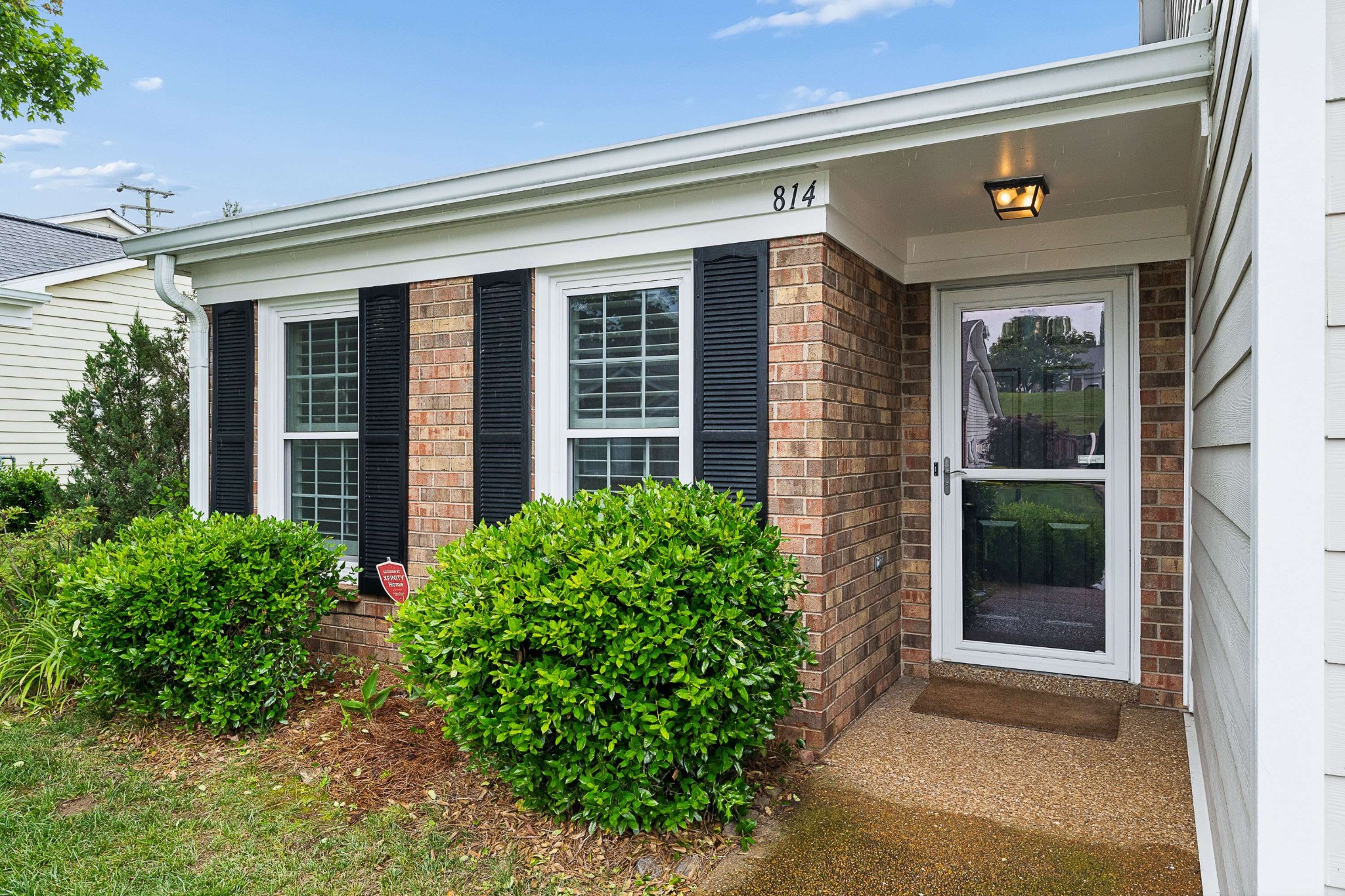 814 Marquette Dr