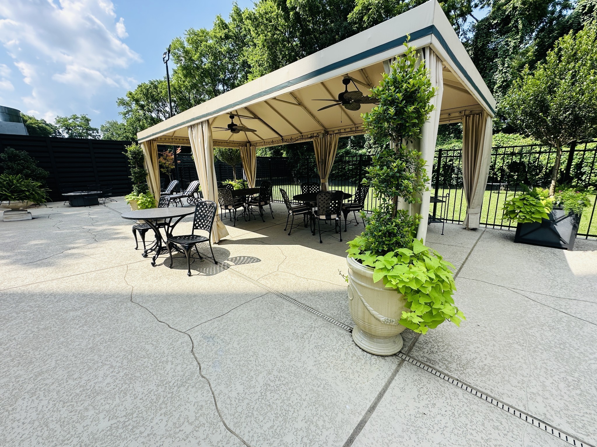 4215 Harding Pike Unit: 903