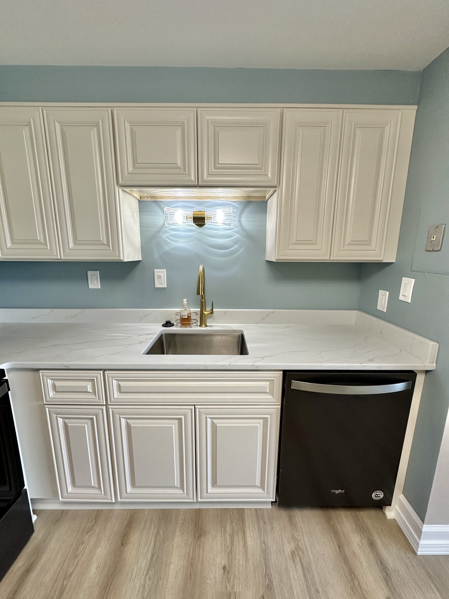 4215 Harding Pike Unit: 903