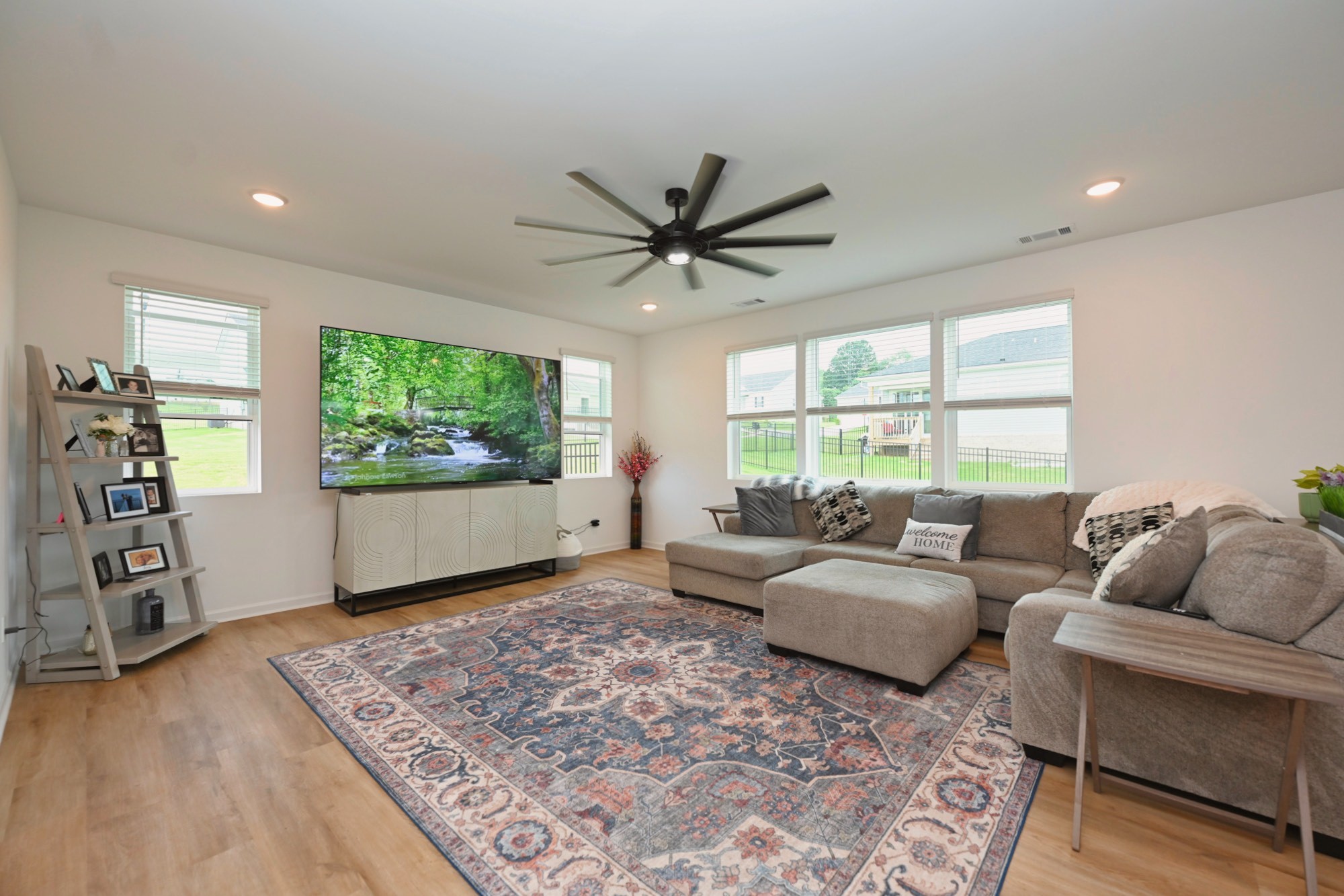2982 Windstone Trl