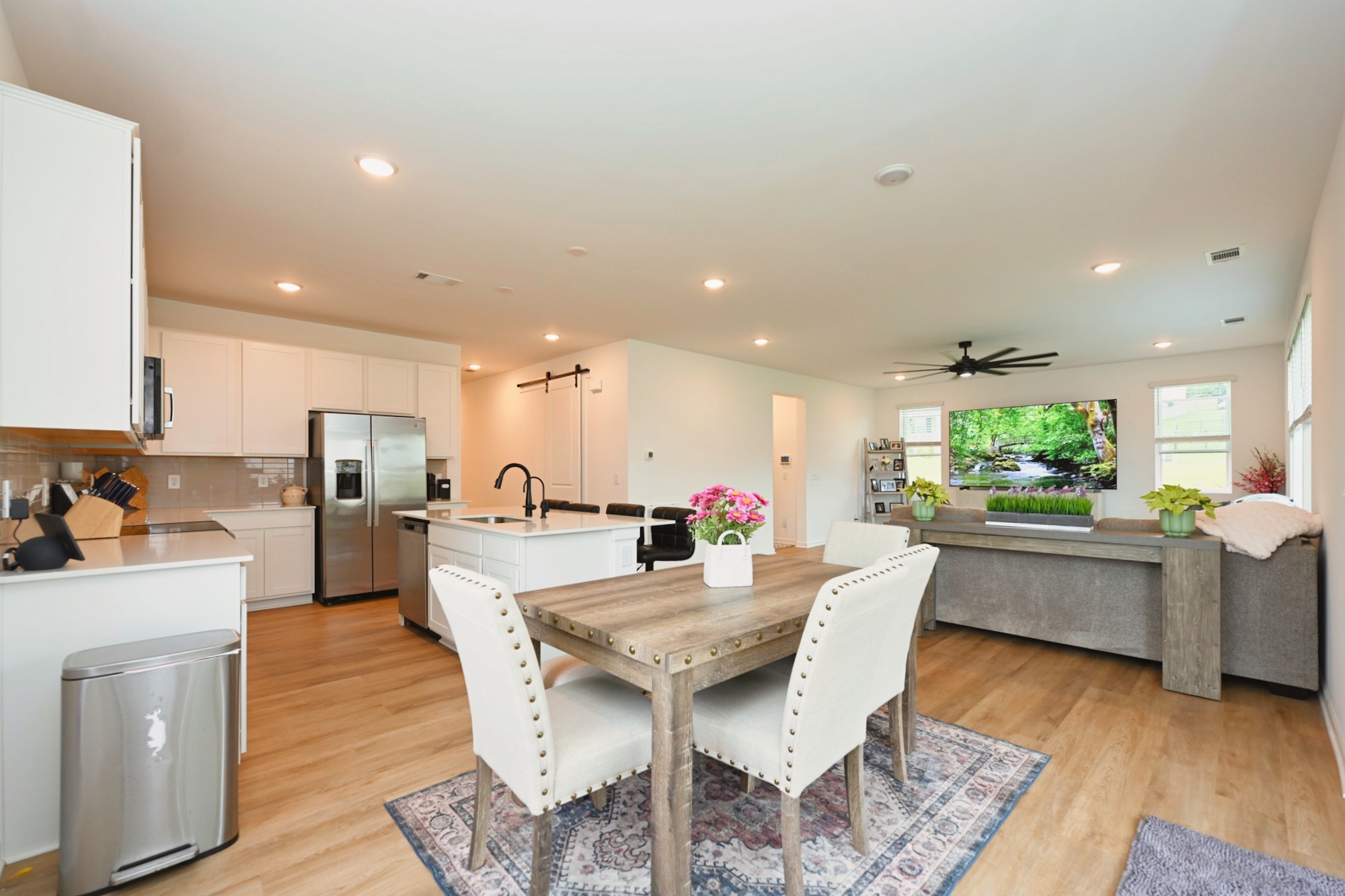 2982 Windstone Trl