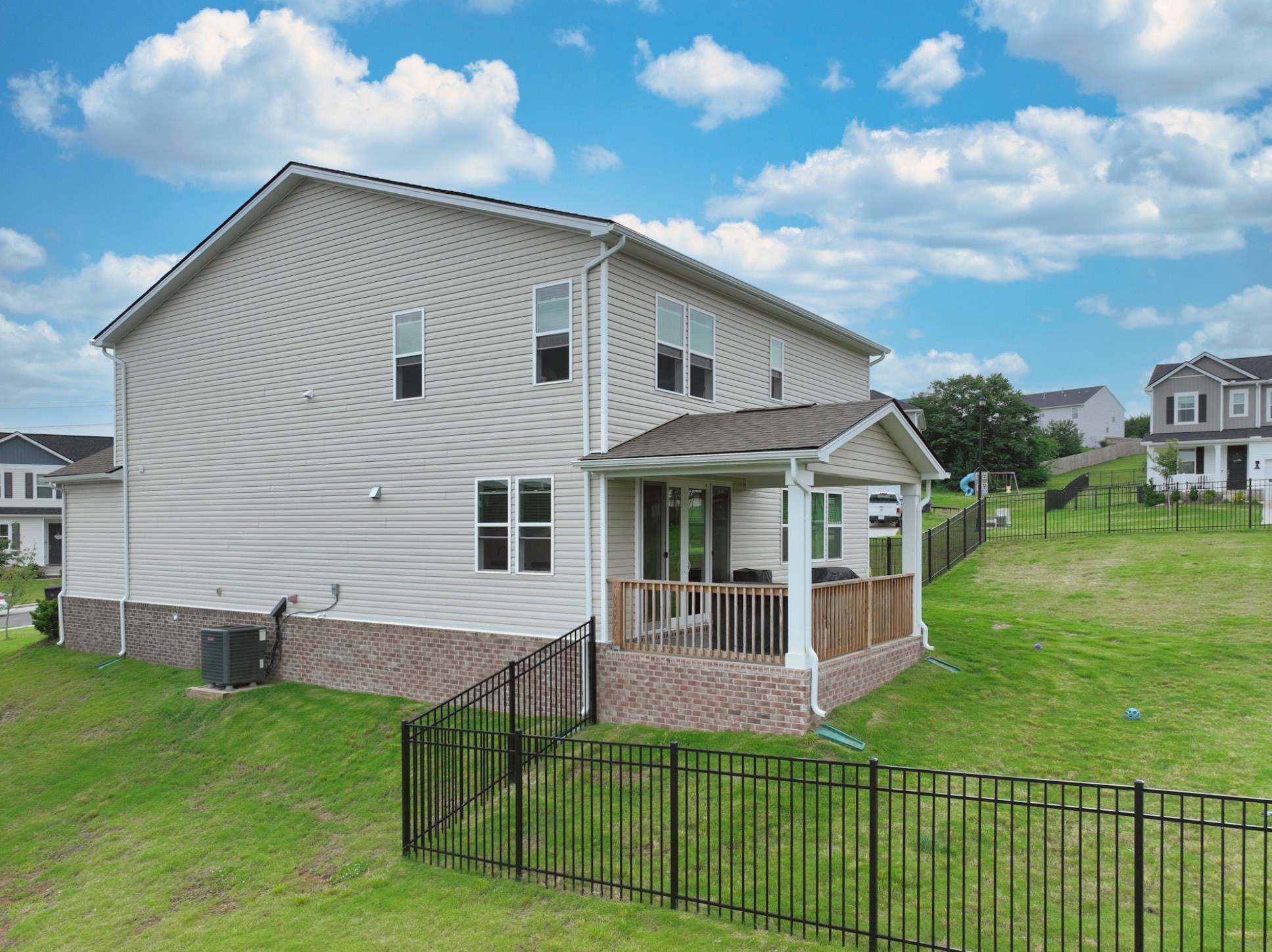 2982 Windstone Trl