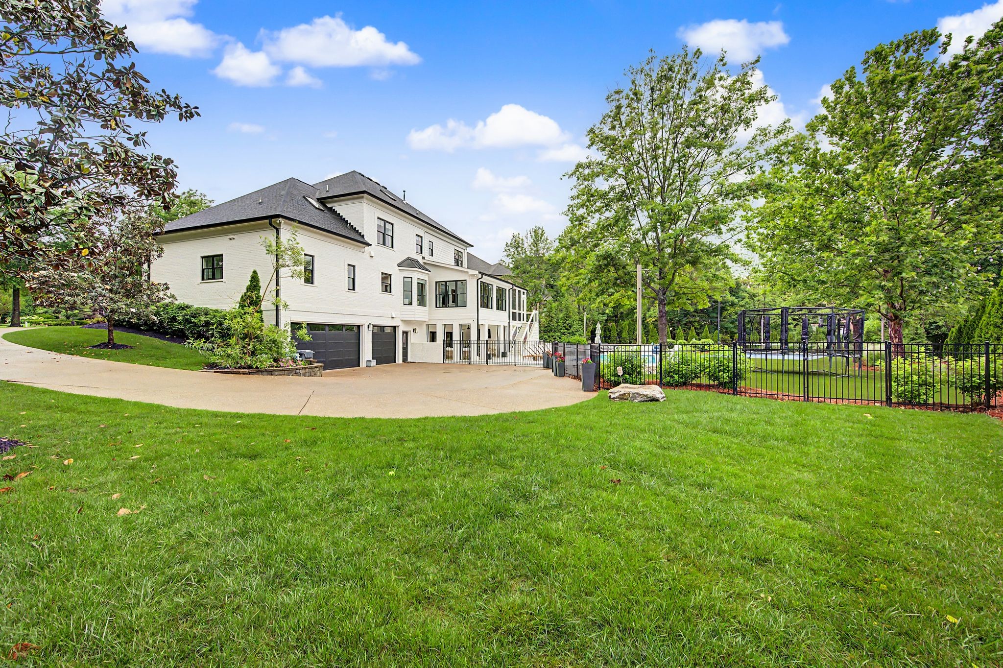5102 Yale Ct