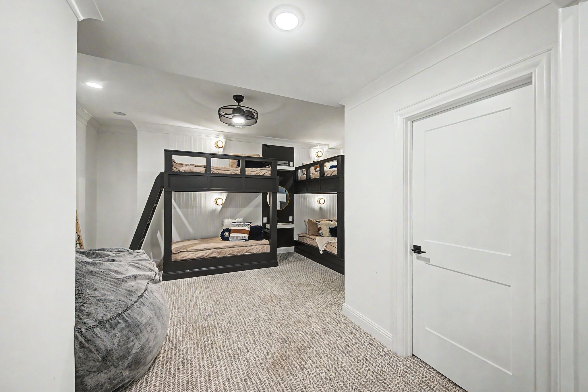 5102 Yale Ct
