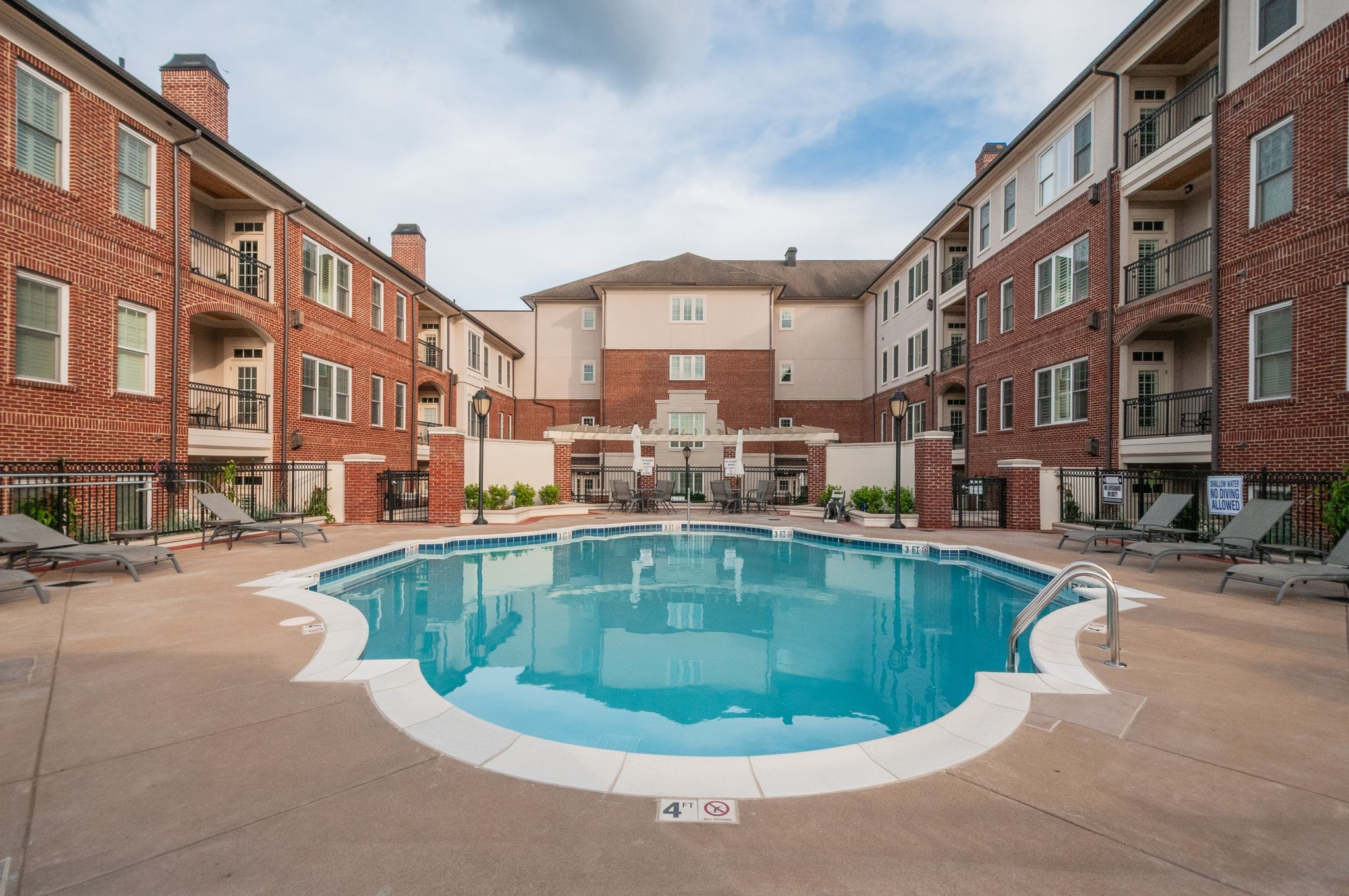 4120 Ridgefield Dr Unit: 402