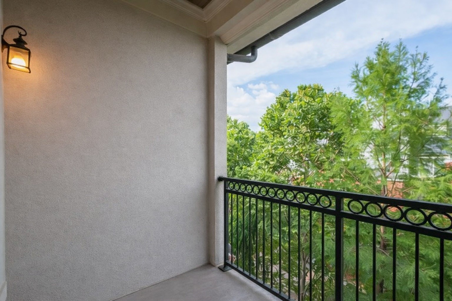 4120 Ridgefield Dr Unit: 402