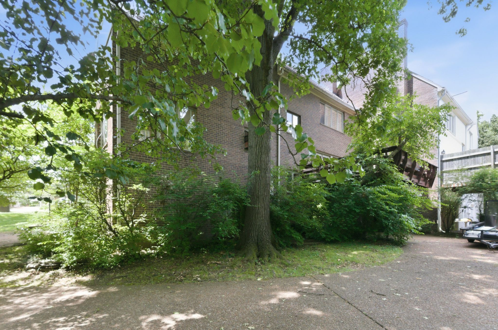3510 Stokesmont Rd