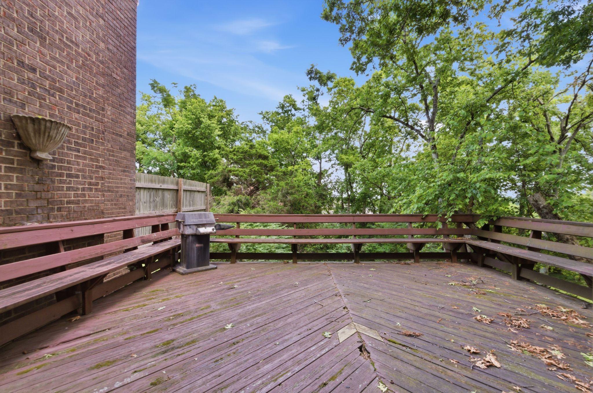 3510 Stokesmont Rd