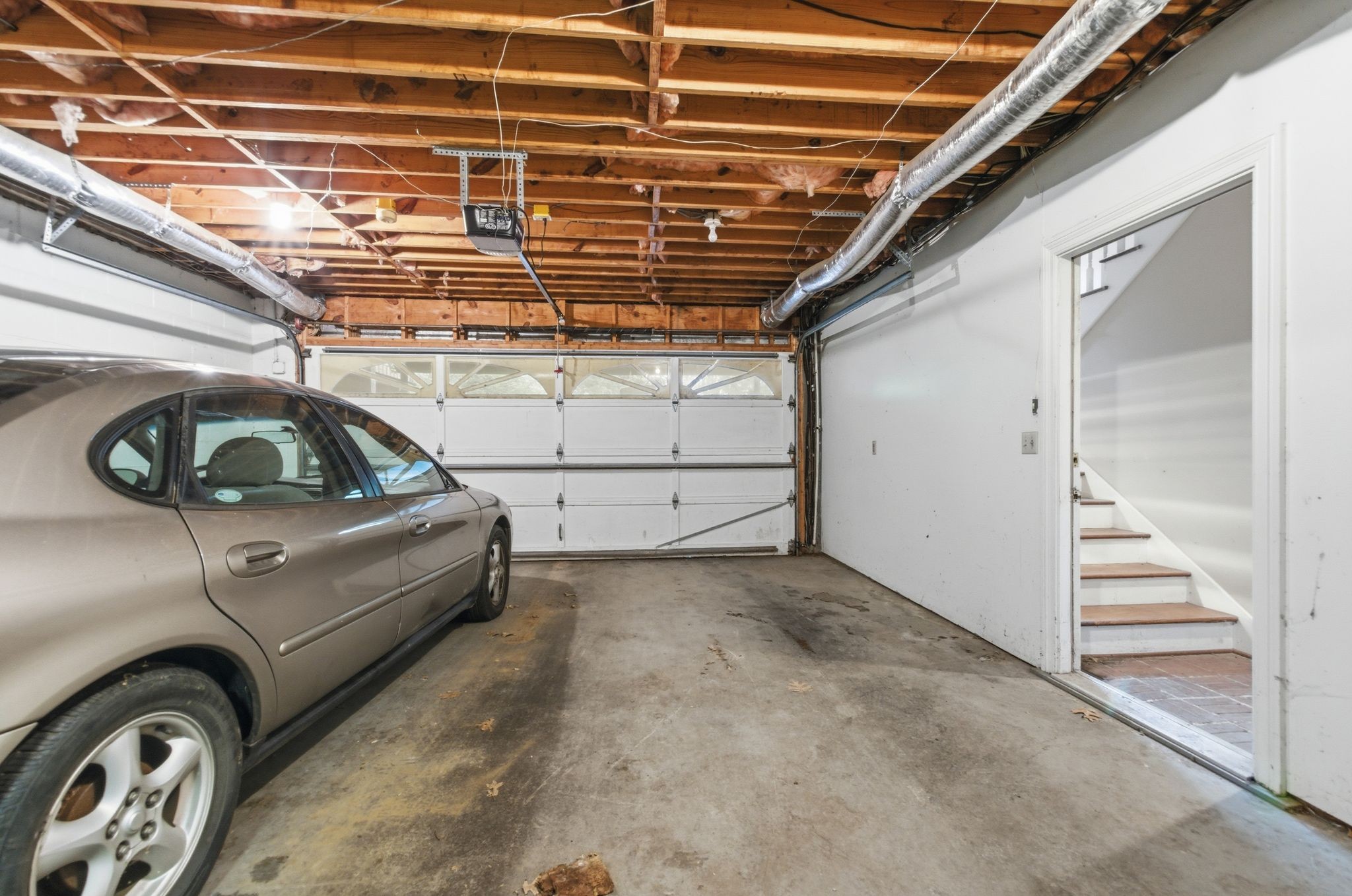 3510 Stokesmont Rd