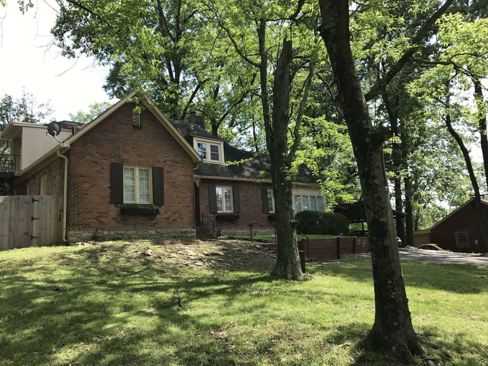 3315 Orleans Dr