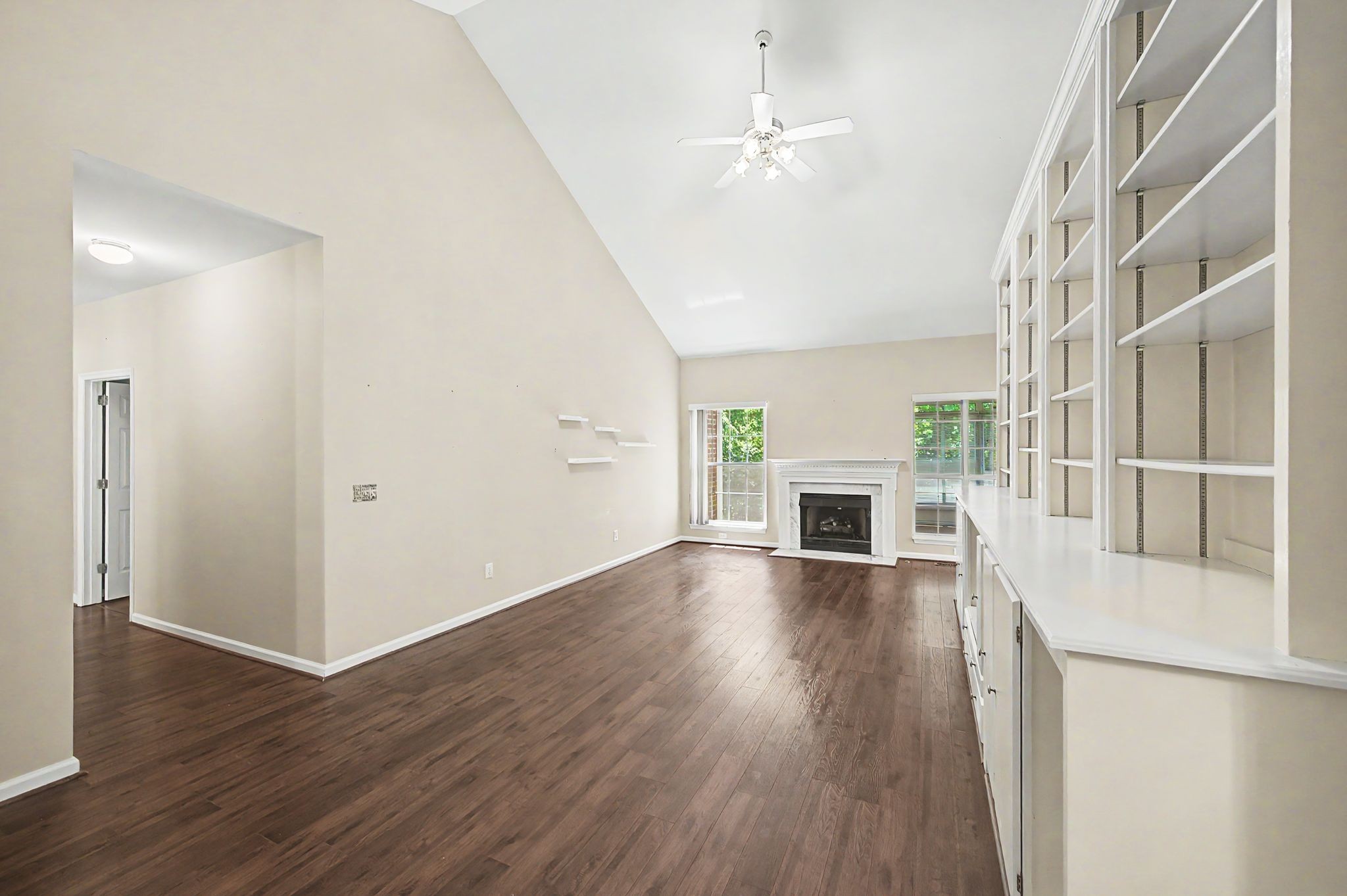 5113 Millbrook Dr